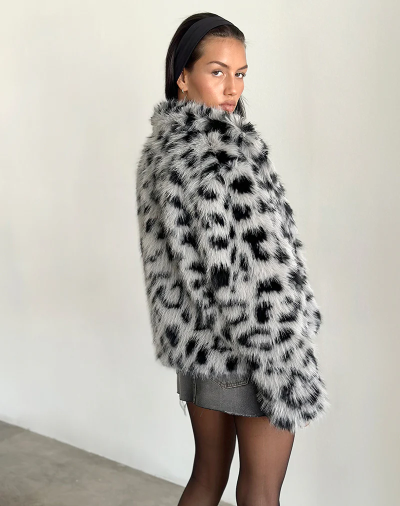 Joji Cropped Faux Fur Jacket in Grey Leopard - Image 3