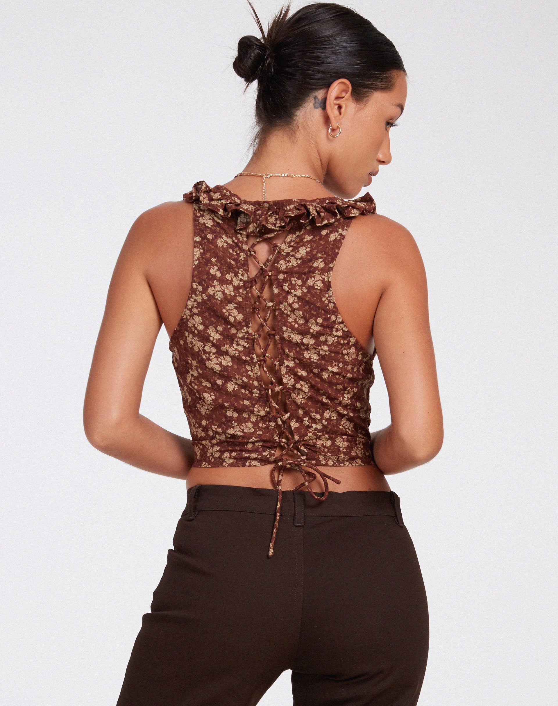 Julka Cami Top in Earthy Floral Brown - Image 5
