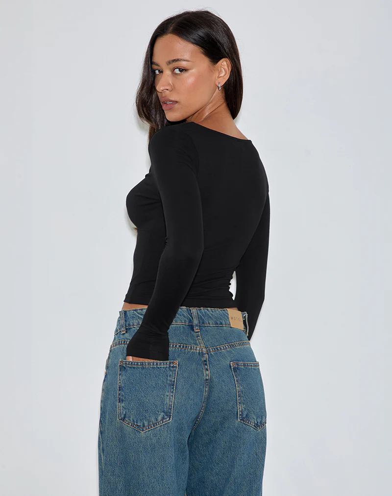 Kamisu Long Sleeve Keyhole Top in Black - Image 3