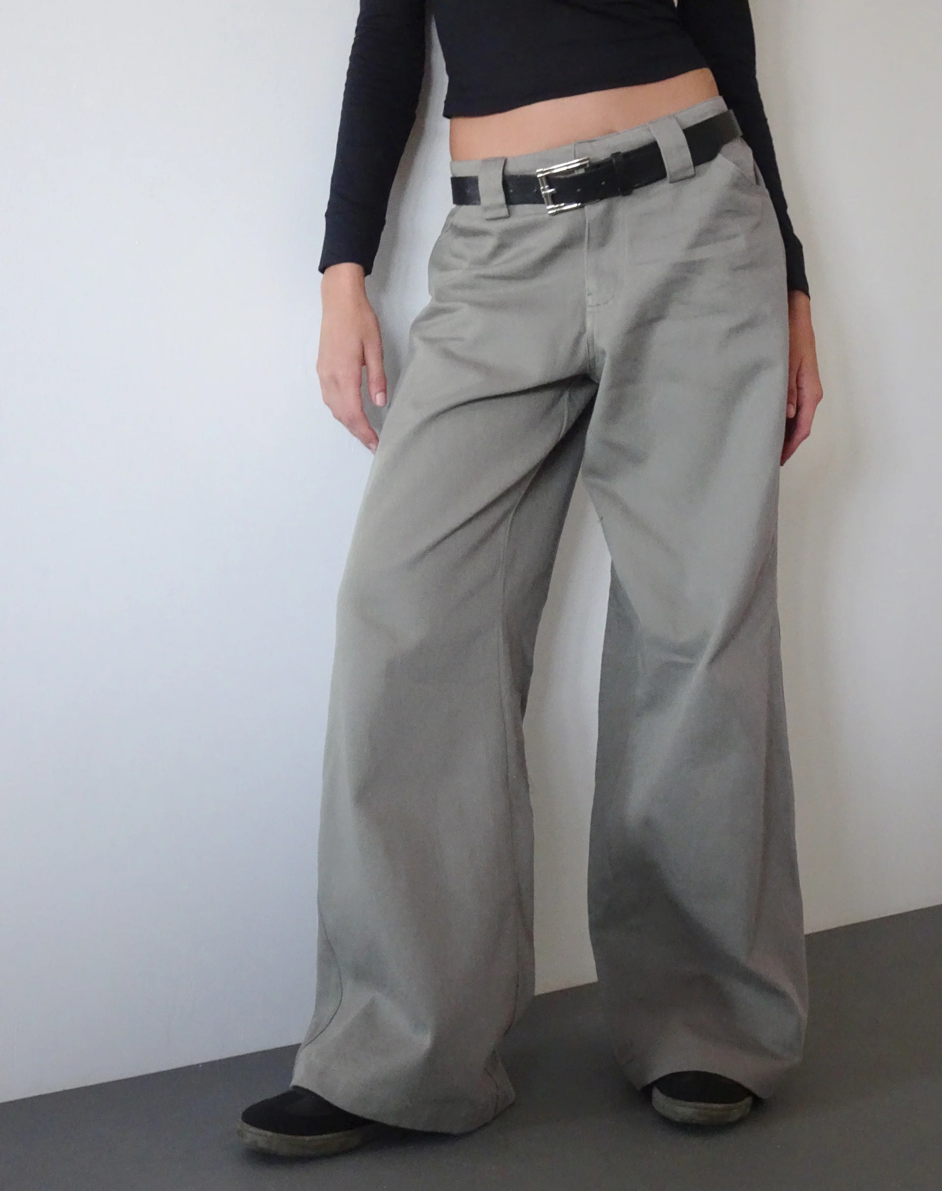 Kaomy Wide Leg Trouser in Slate Green - Image 2