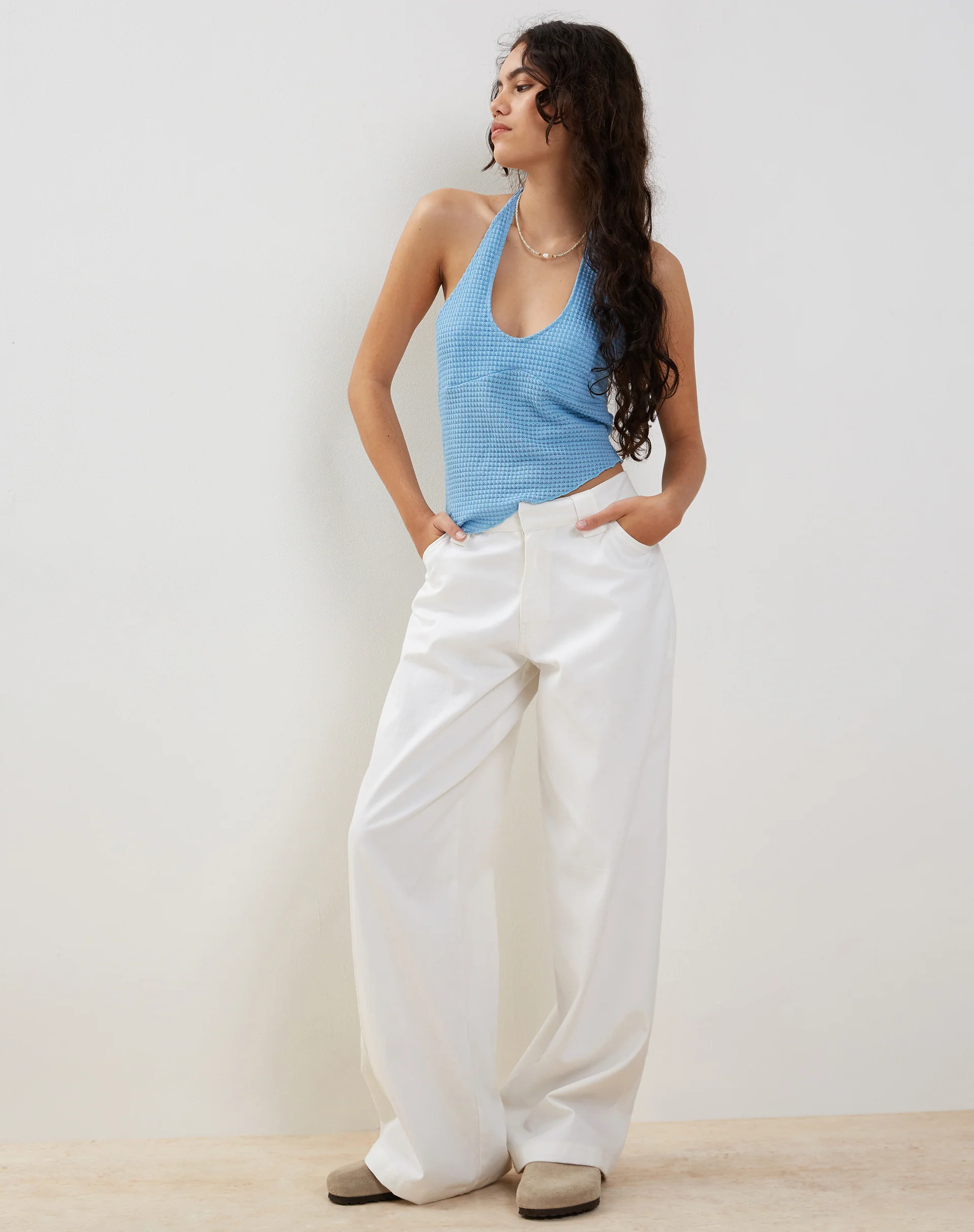 Kaomy Wide Leg Trouser in White - Image 3