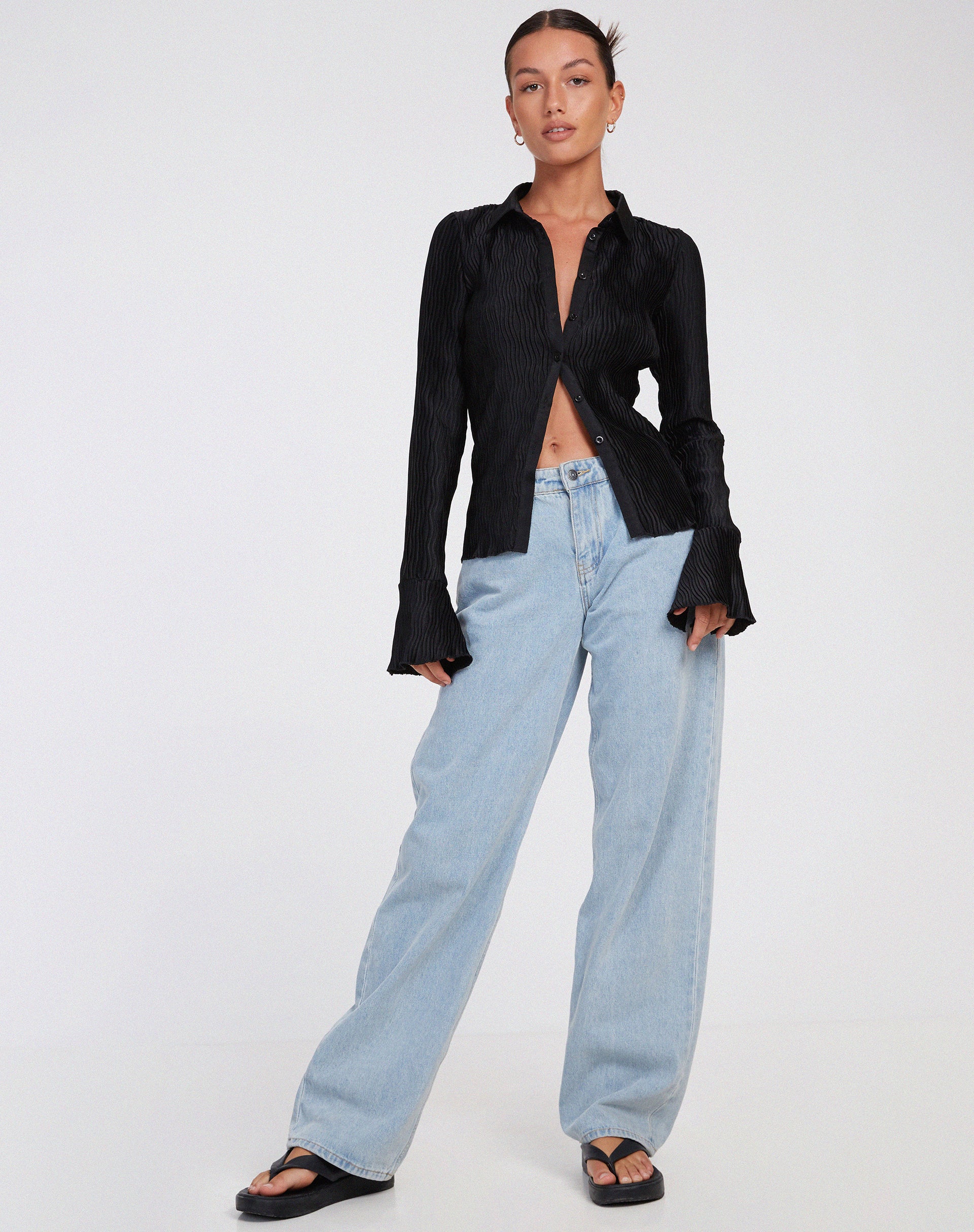 Keani Long Sleeve Shirt in Crinkle Black - Image 3