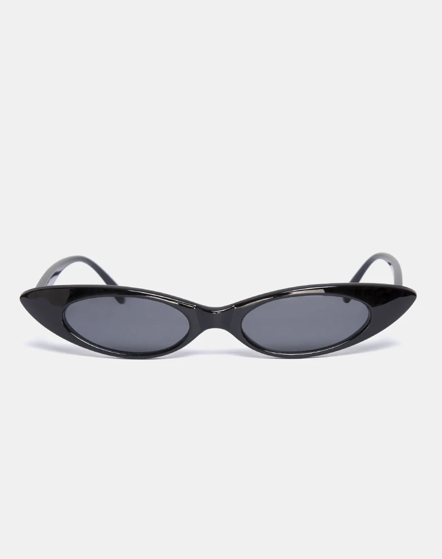 Kourt Sunglasses in Black - Image 3