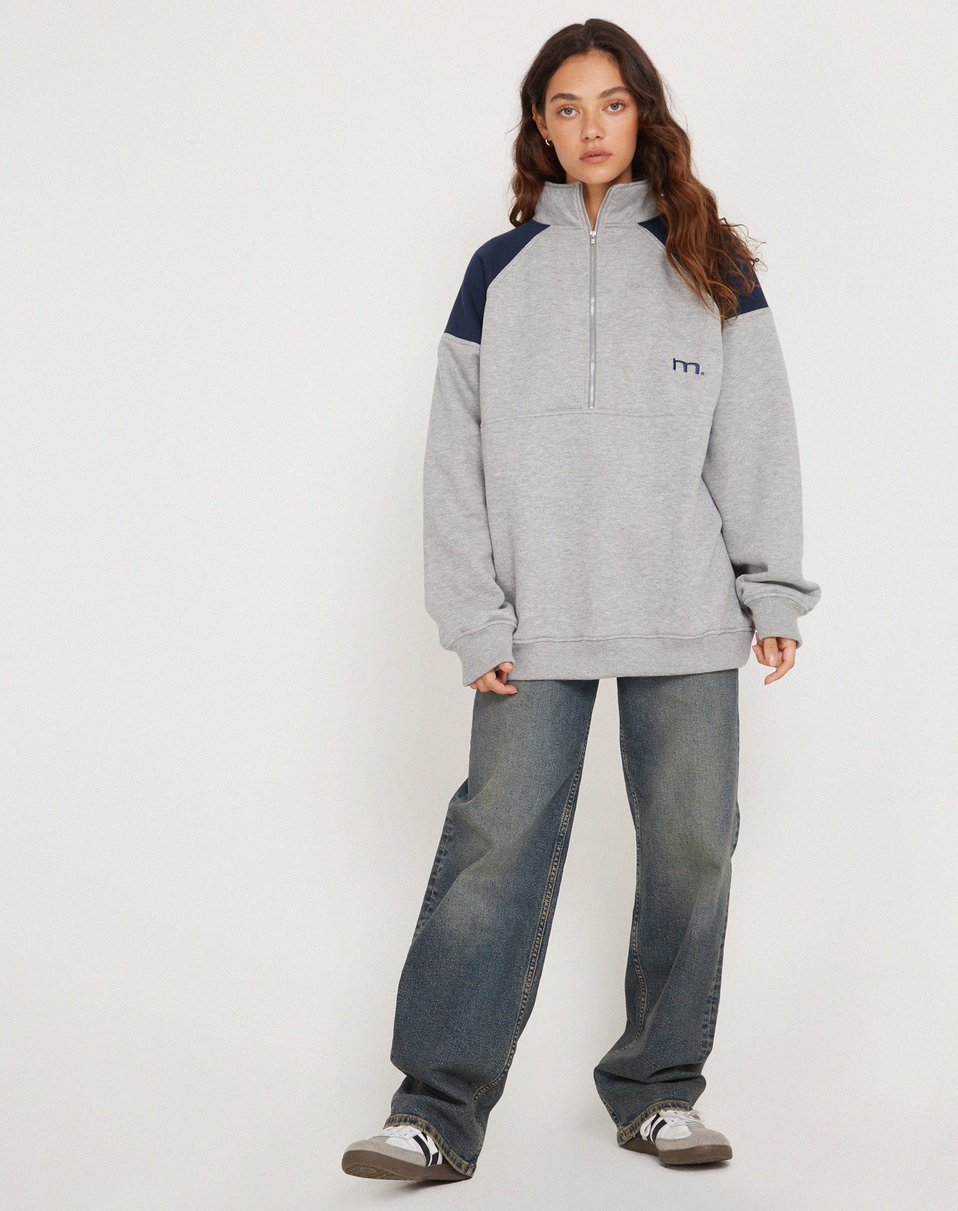 Laksa Sweatshirt in Grey and Marl Navy - Image 5