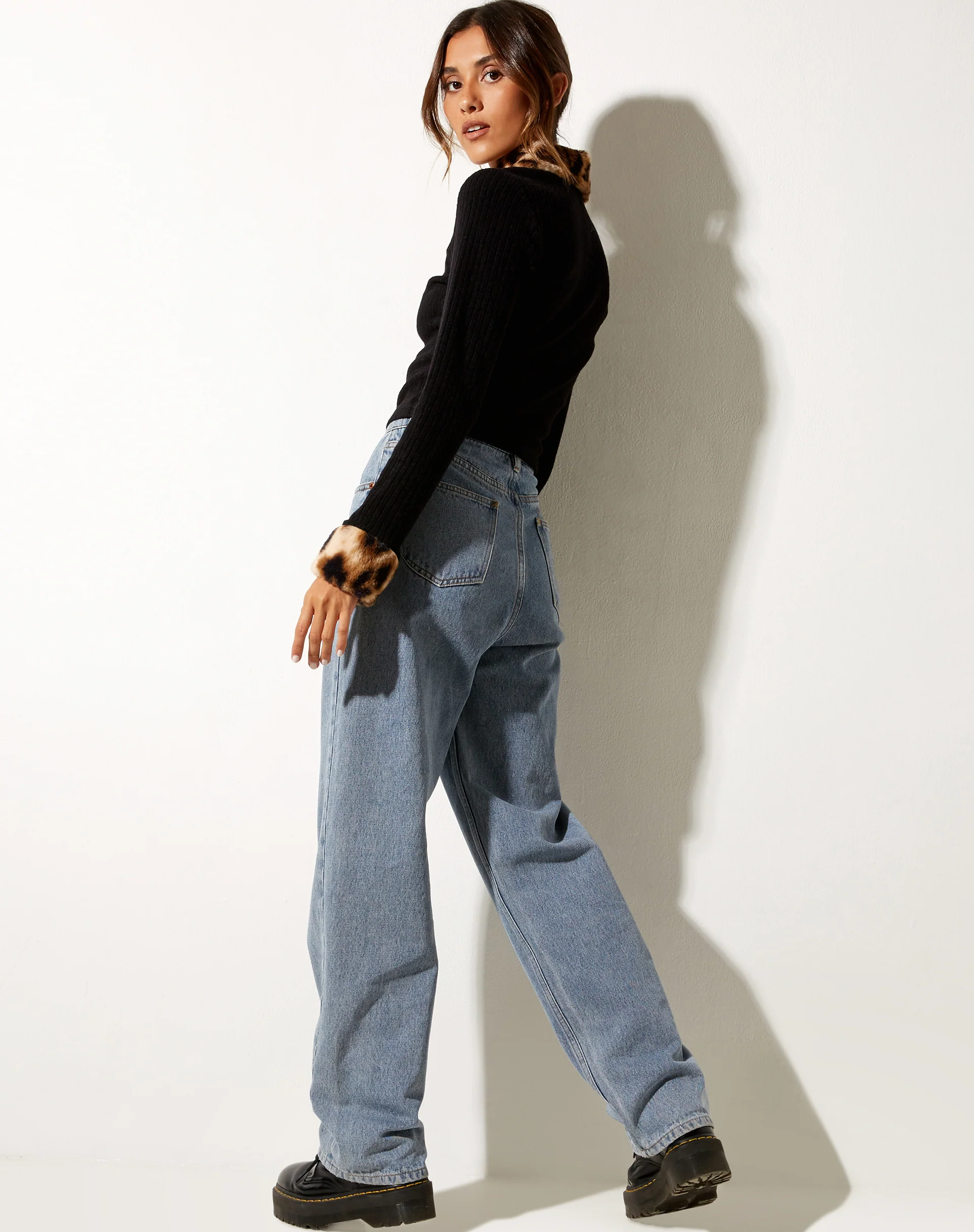 Larita Cardi in Knit Black and Brown - Image 5
