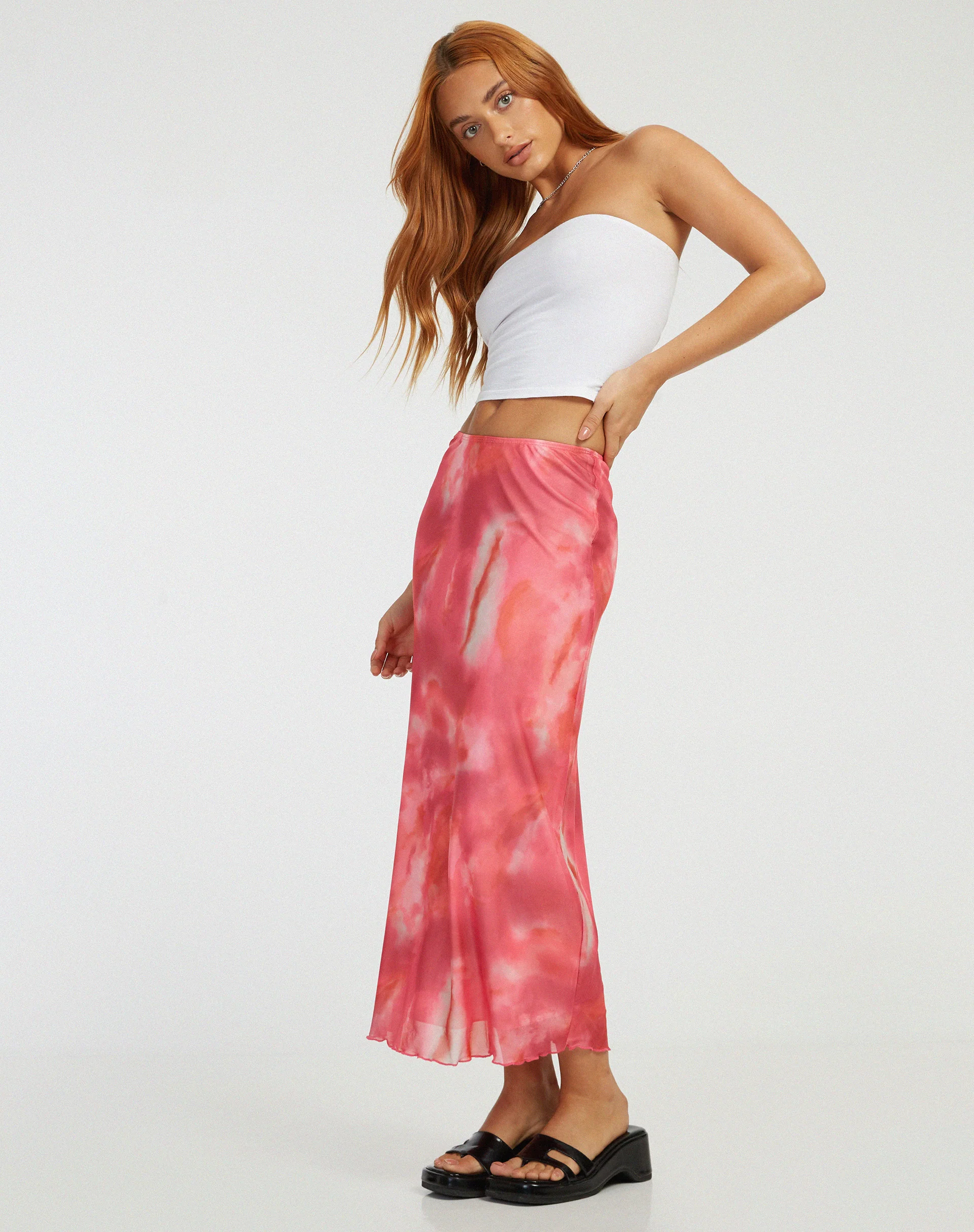 Lassie Maxi Skirt in Abstract Blurred Pink - Image 2