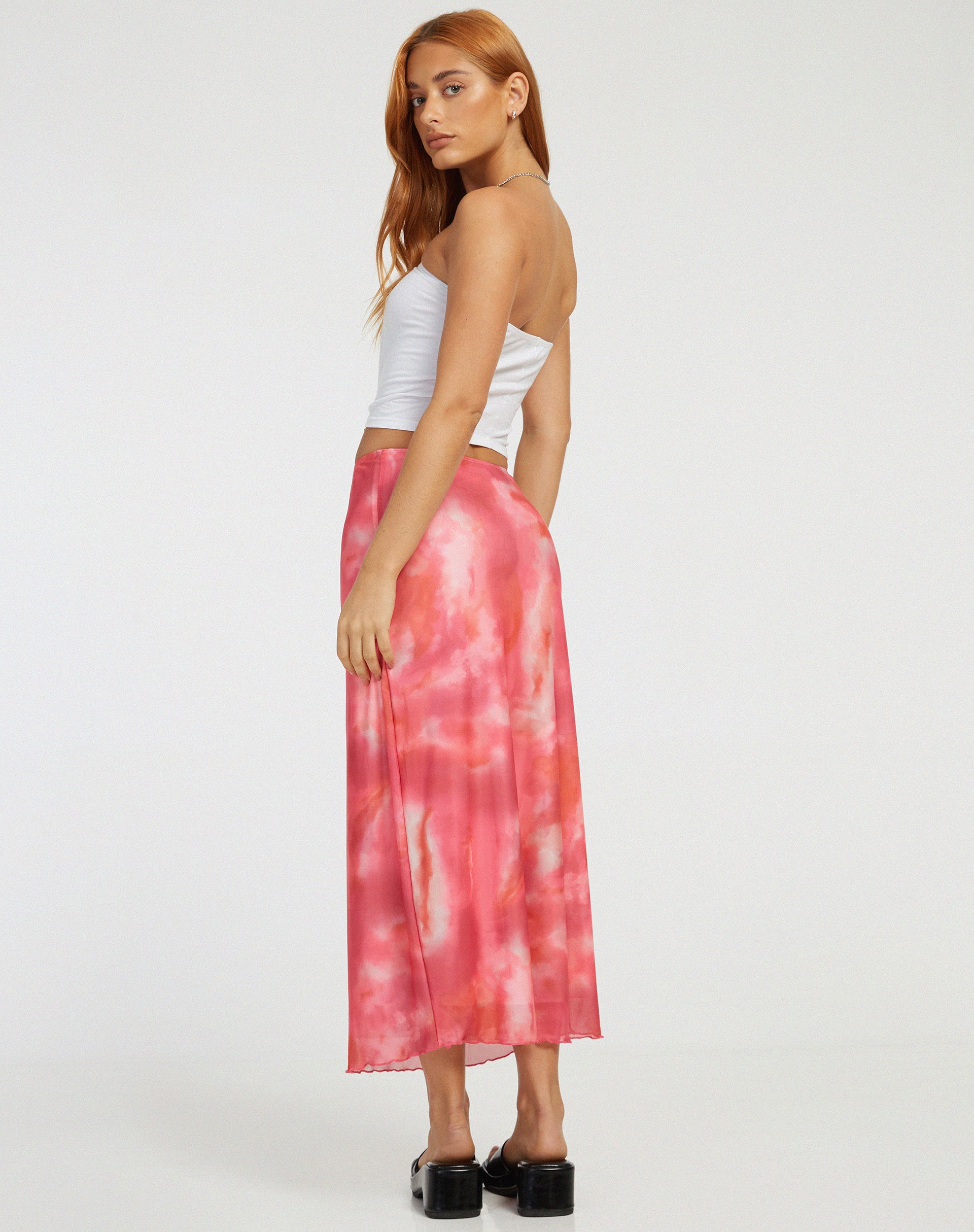 Lassie Maxi Skirt in Abstract Blurred Pink - Image 4