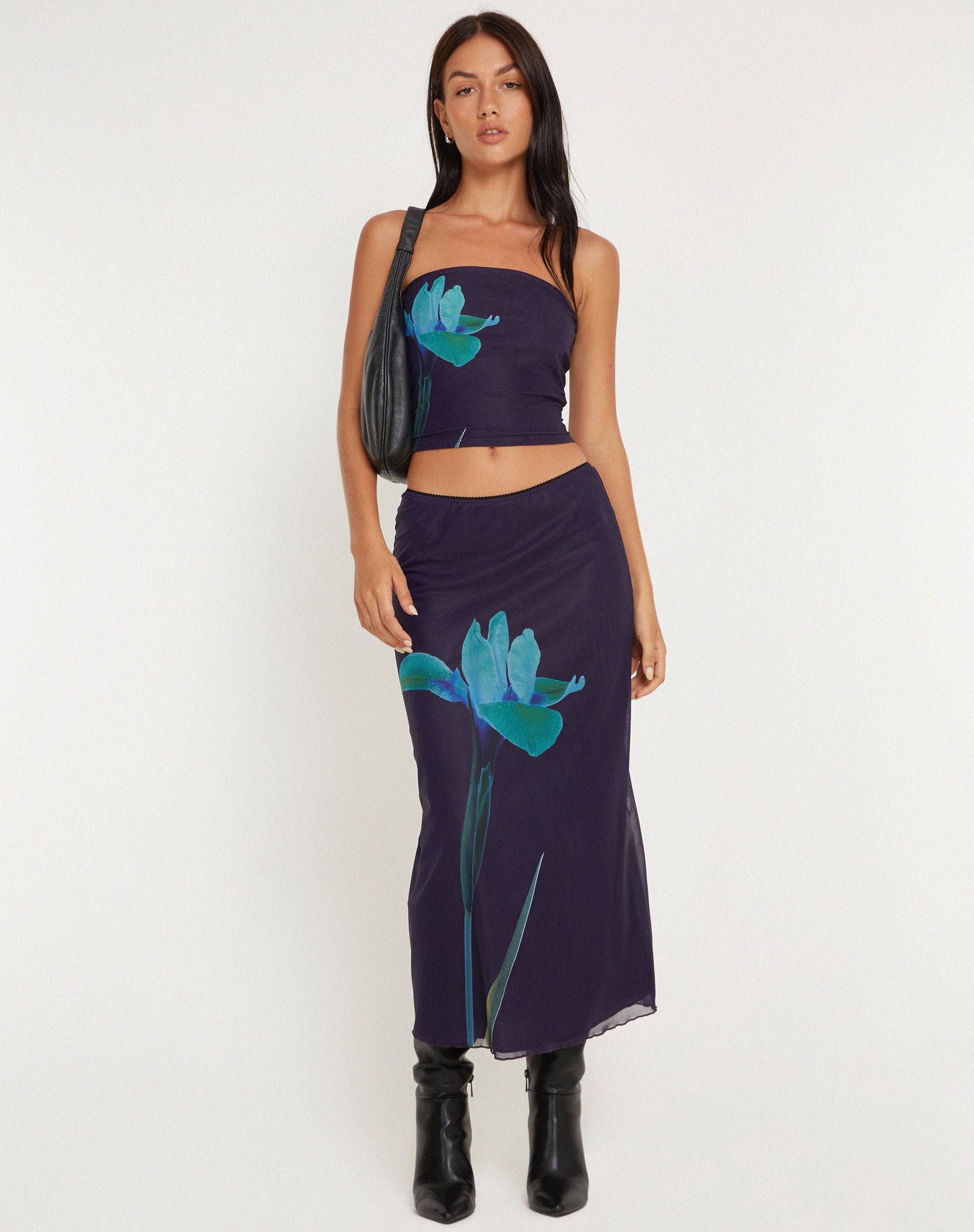 Lassie Midi Skirt in Navy Placement Flower - Image 2
