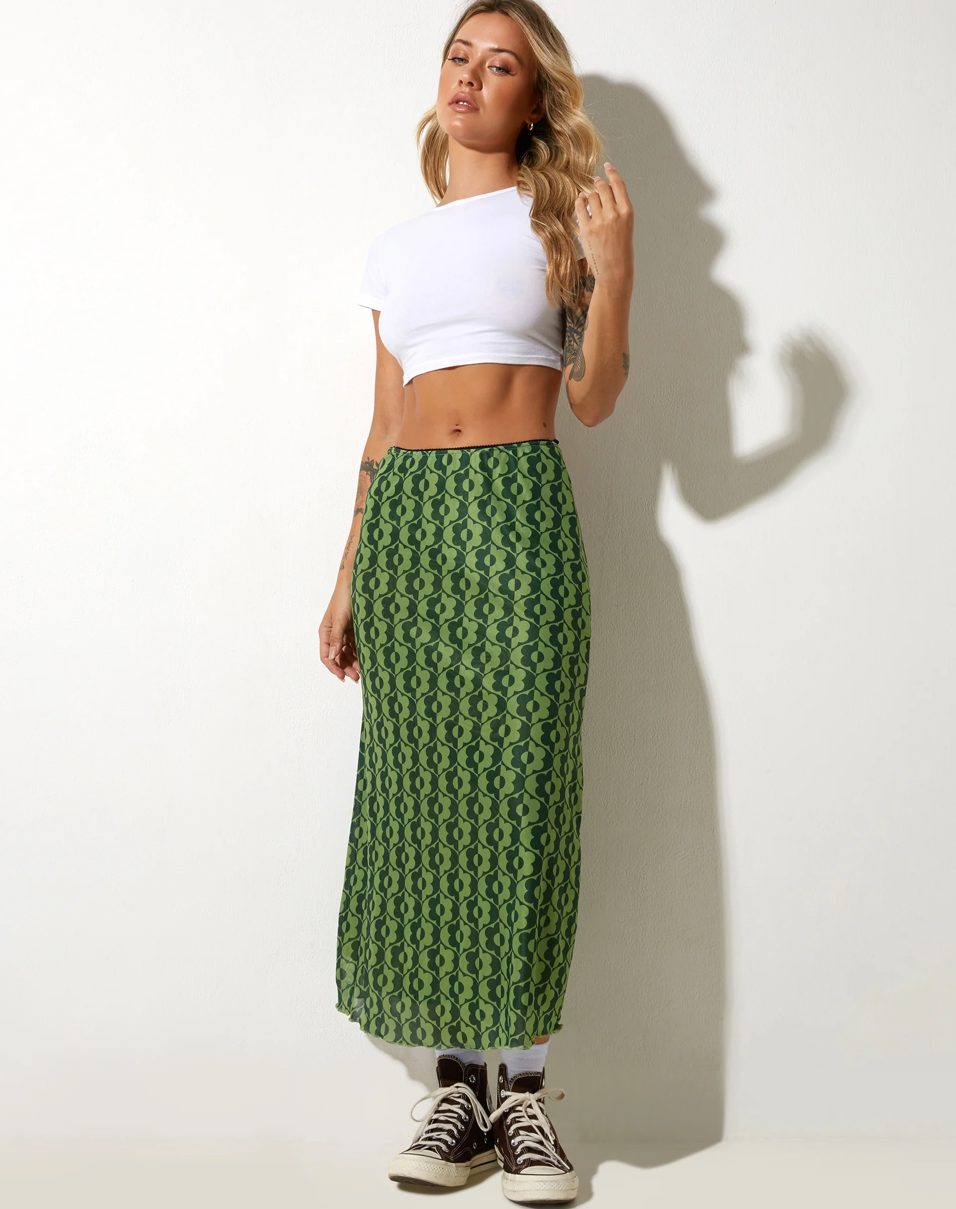 Lassie Midi Skirt in Wavy Daisy Green - Image 5