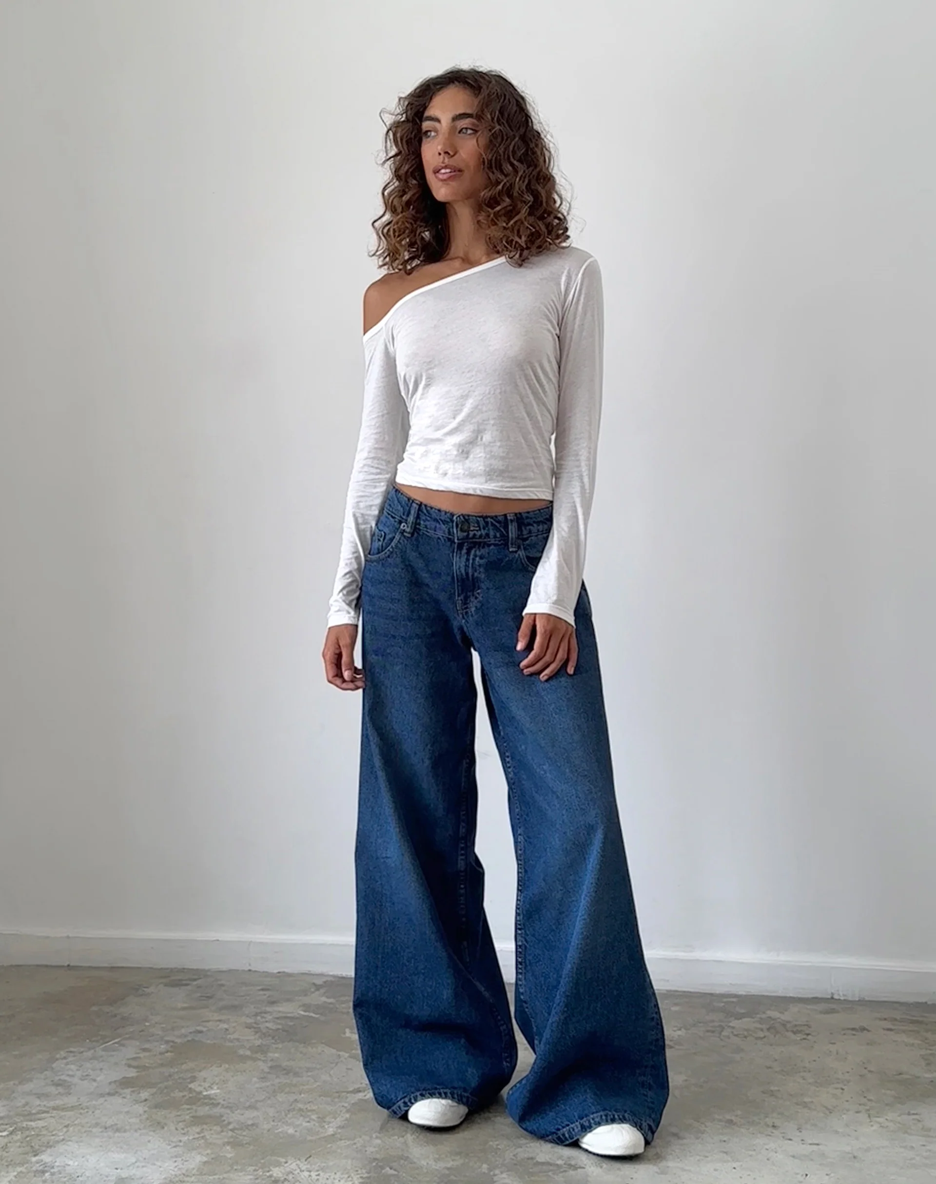 Ledez Asymmetric Slouchy Top in White Tissue Jersey - Image 2