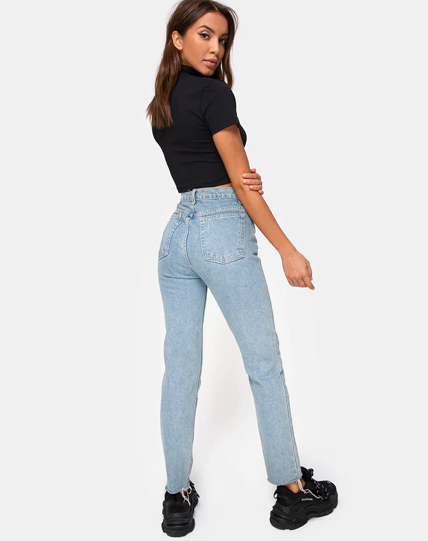 Lesver Crop Top in Black - Image 4