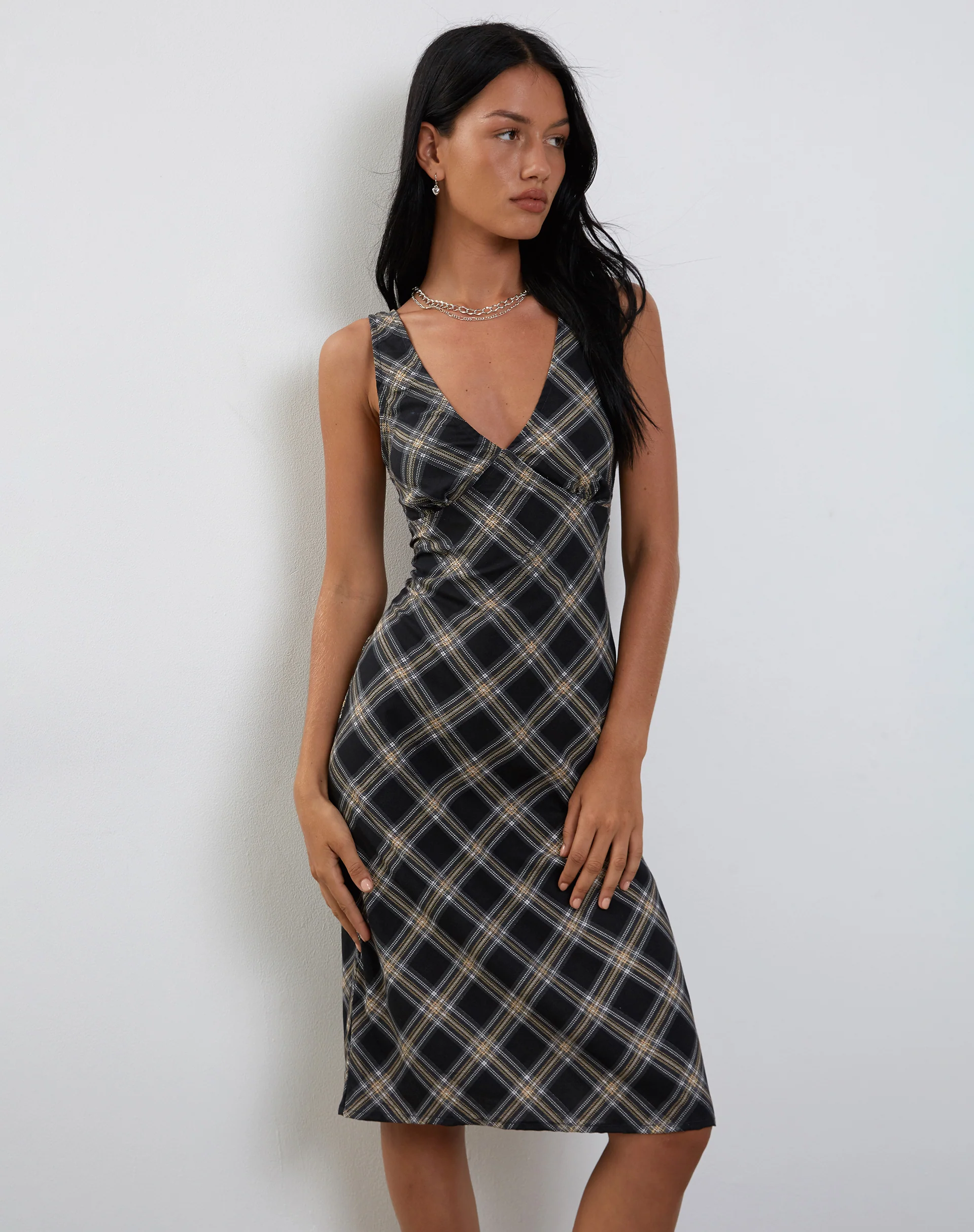 Lieva Midi Dress in Black and Grey Check - Image 4