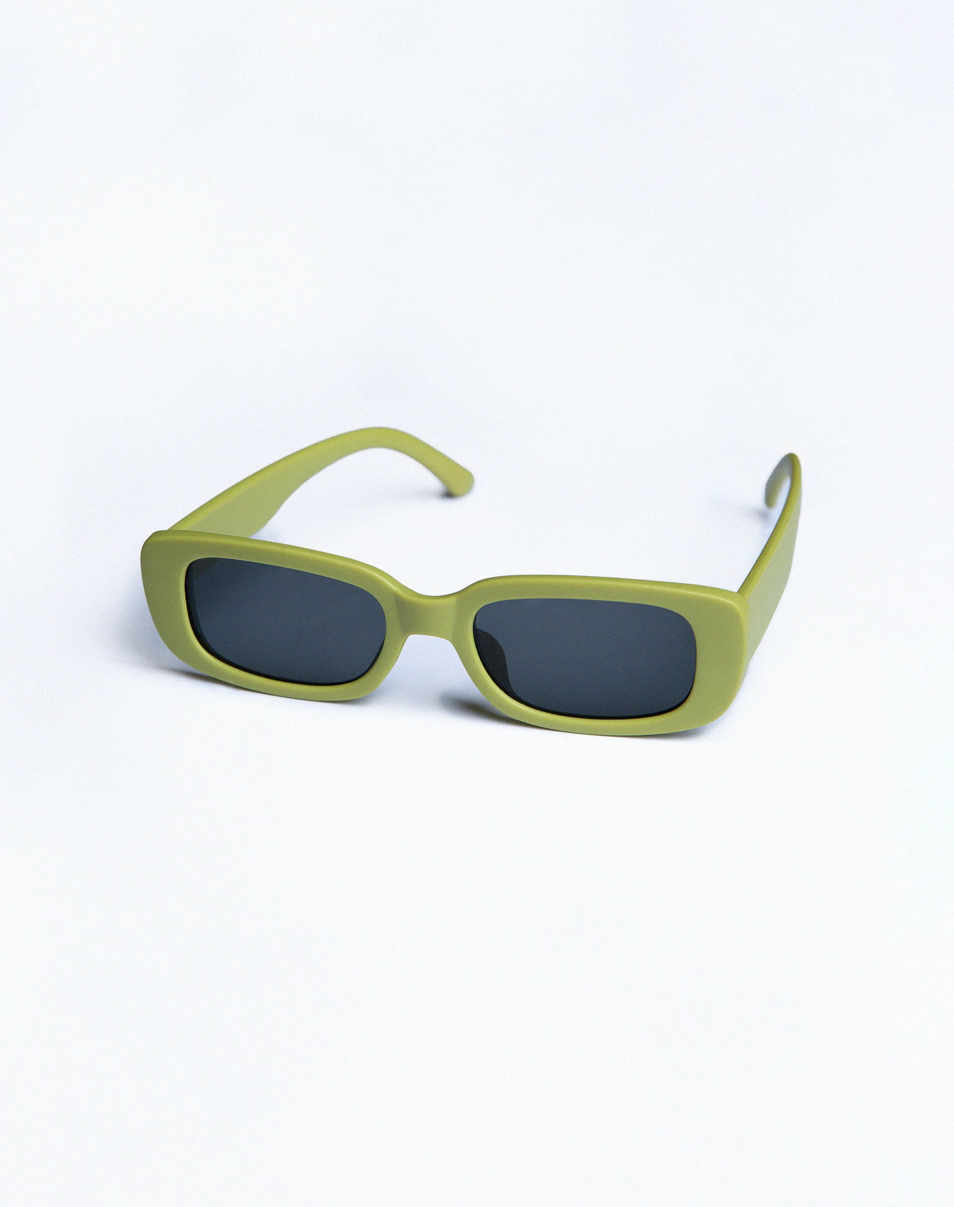 Lizzie Sunglasses in Green - Image 4