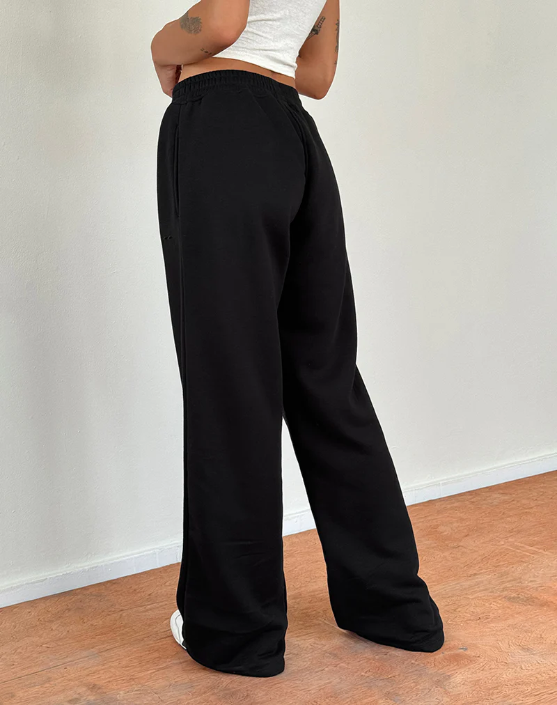 Loose Jogger in Black with 'M' Embroidery - Image 5