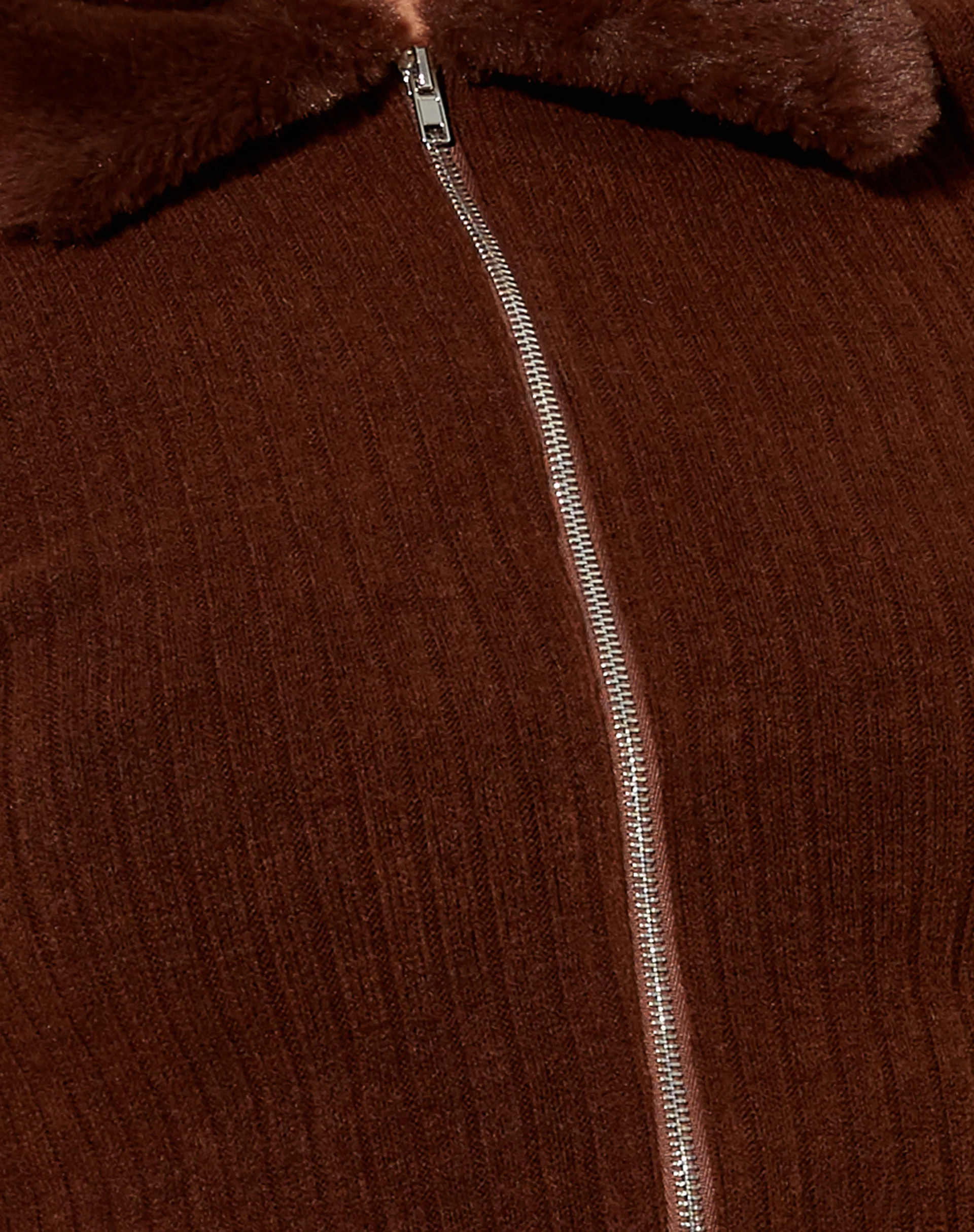Loria Cardi in Chocolate - Image 6