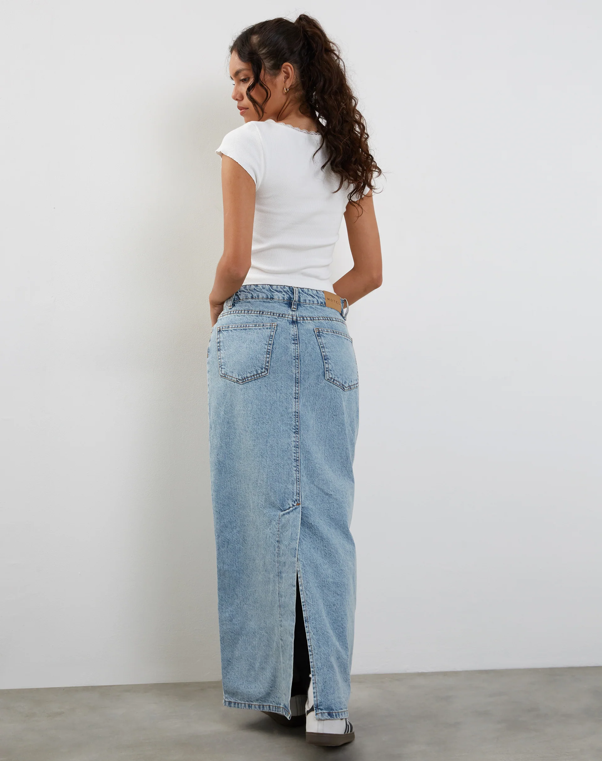 Low Rise Denim Maxi Skirt in Bleach Denim - Image 2