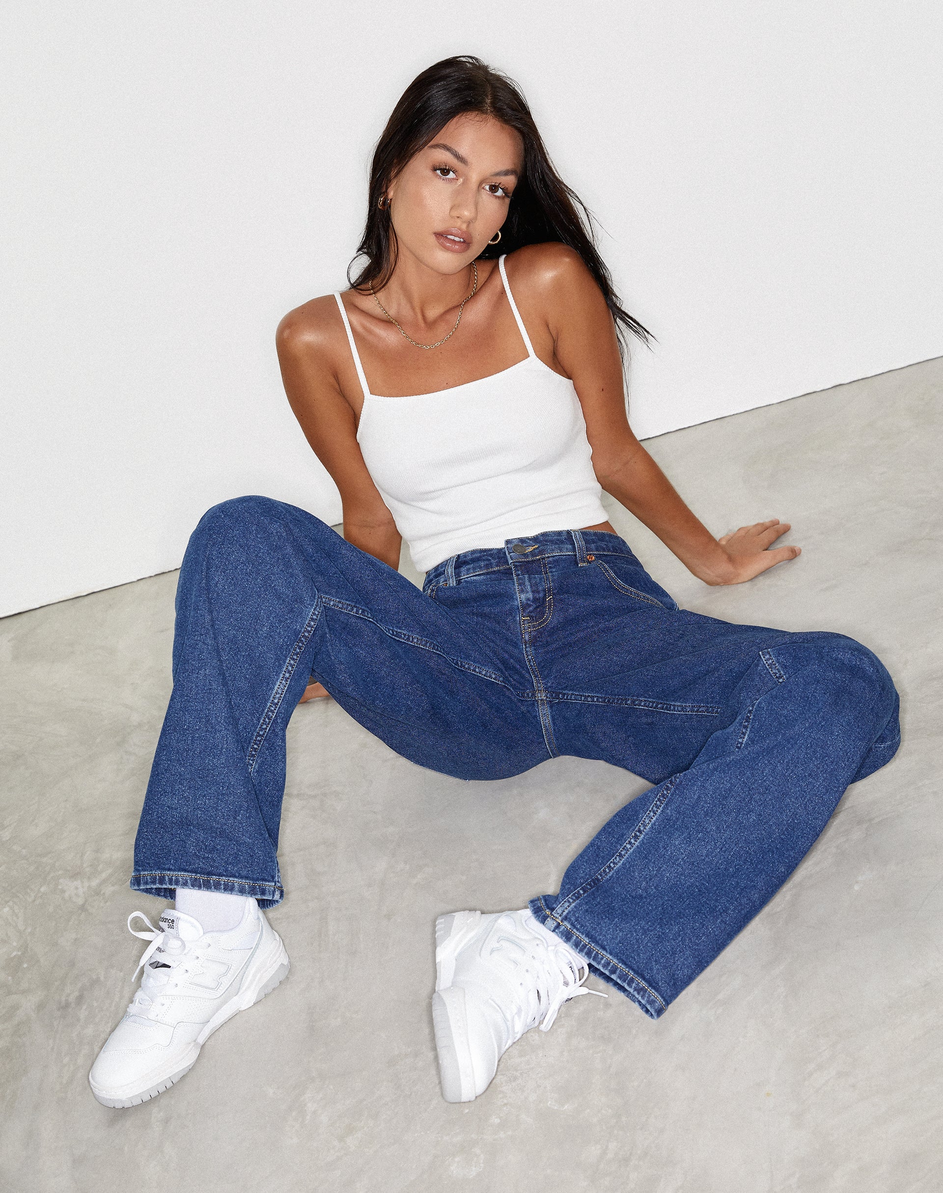 Low Rise Parallel Jeans in 90's Blue - Image 4