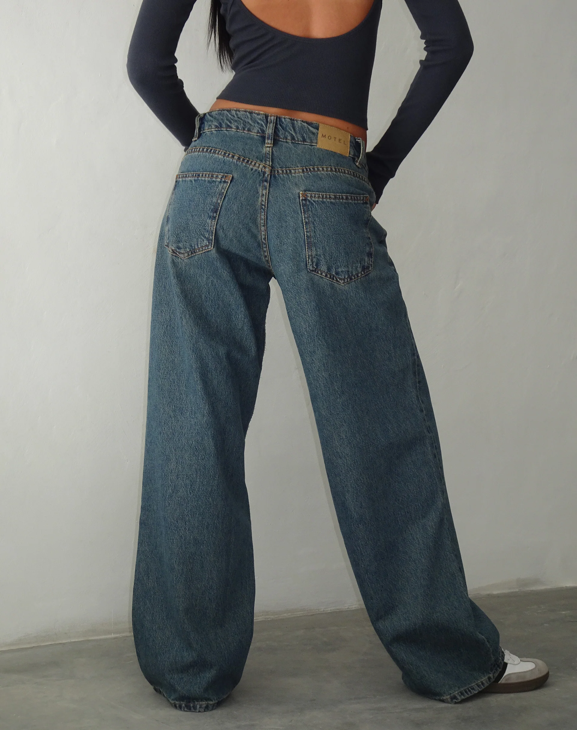 Roomy Extra Wide Low Rise Jeans in Brown Blue Acid - Image 3