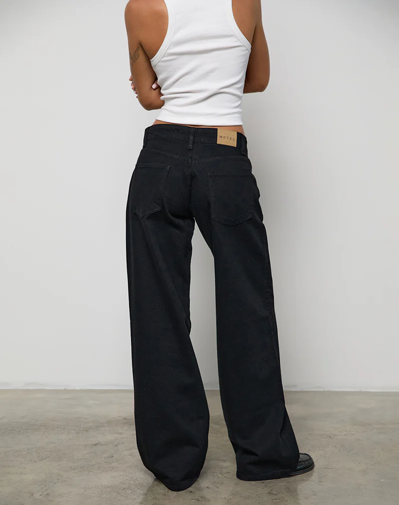 Low Rise Roomy Jeans in Rinse Black - Image 6