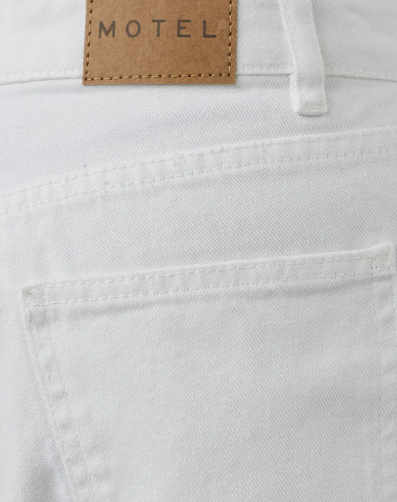 Low Rise Roomy Jeans in True White - Image 6