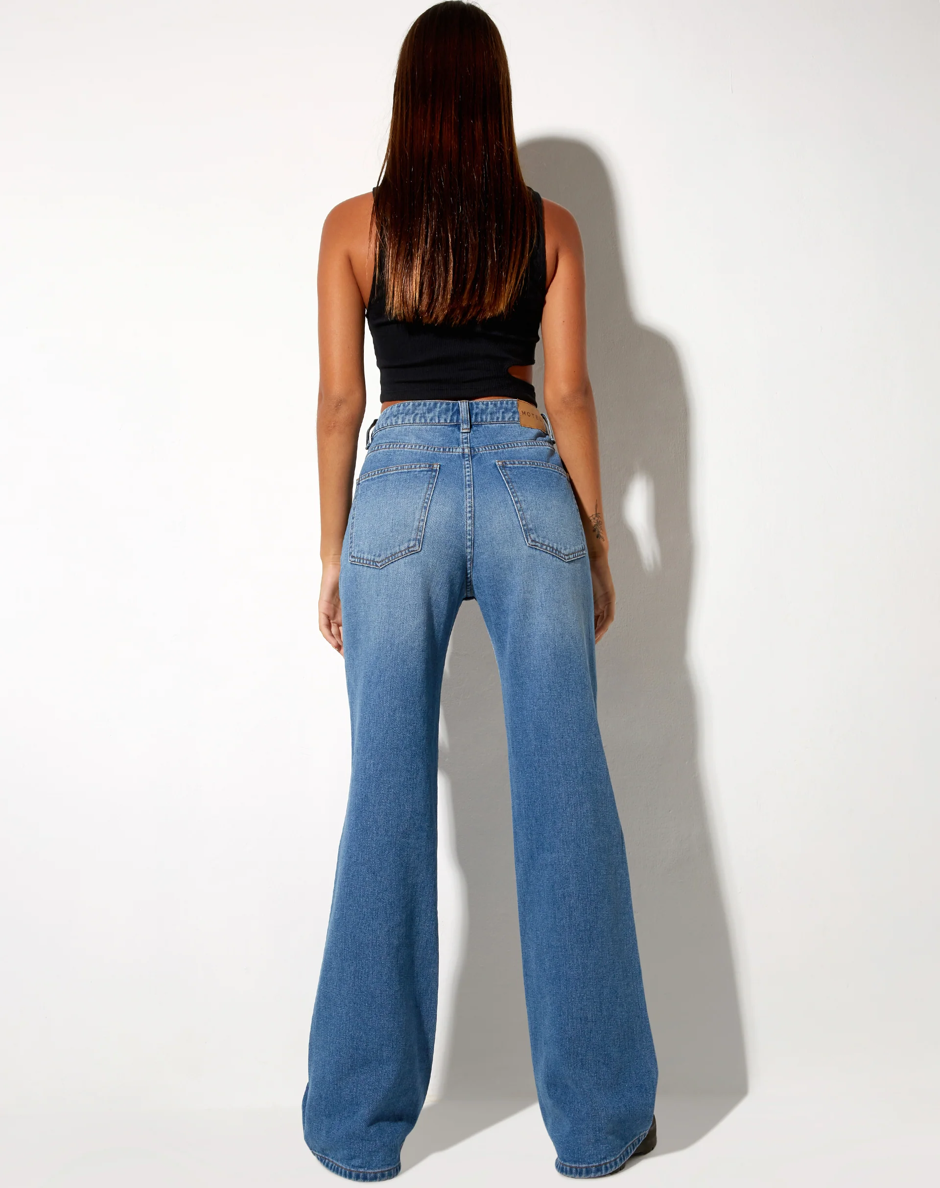Low Slung Jeans in Blue Wash - Image 5