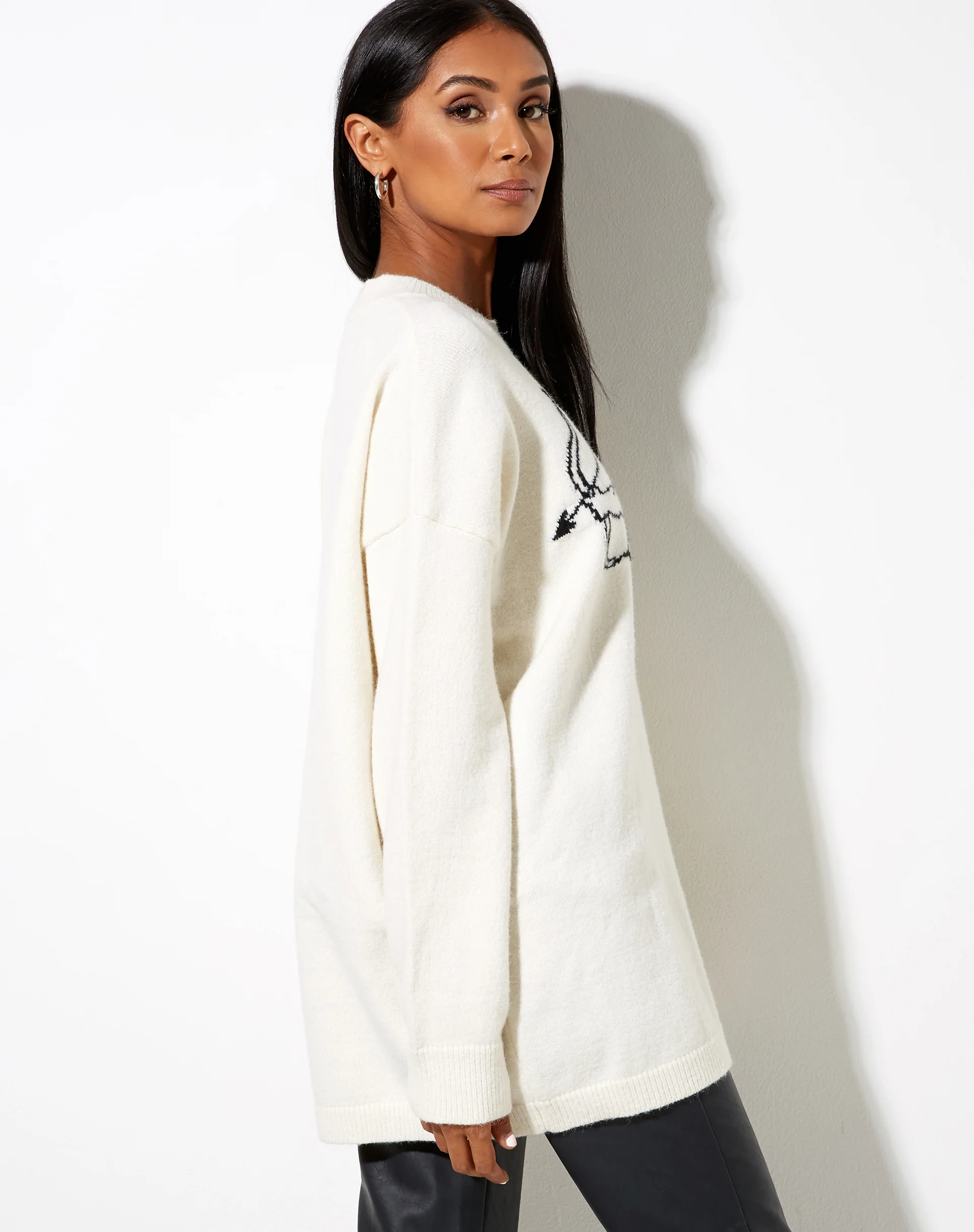 Lulees Jumper in Knit Ivory Cherub Black - Image 4