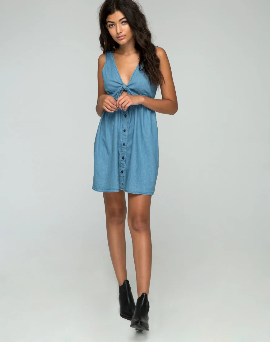 Lyset Cutout Dress in Summer Wash Denim Chambray - Image 3