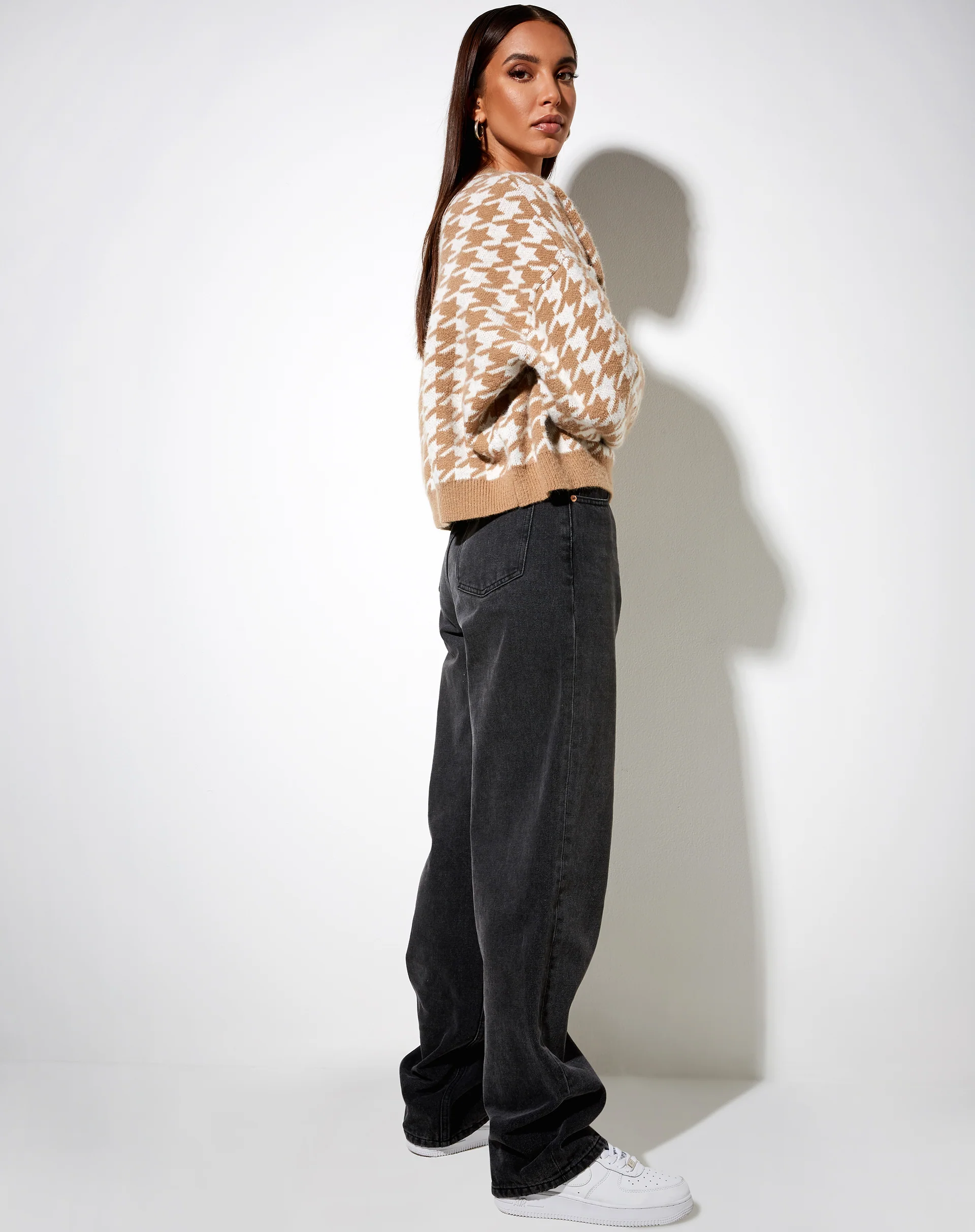 Margo Jumper in Knit Houndstooth Brown - Image 2