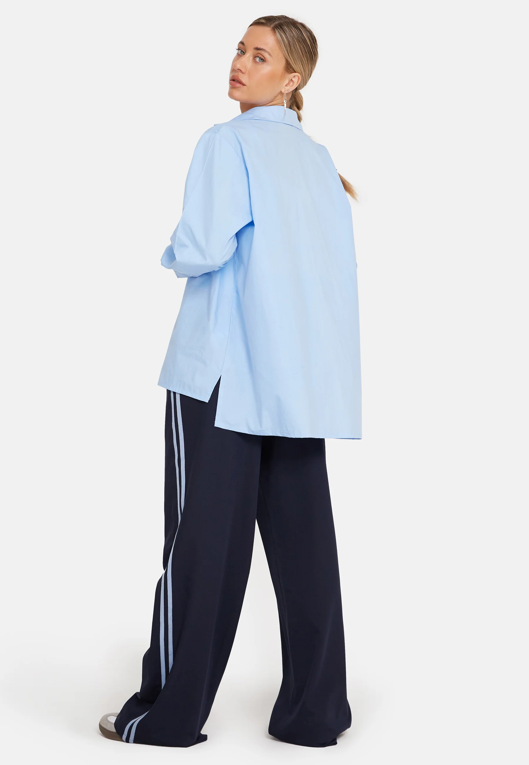 Mavis Button Up Shirt in Poplin Sky Blue - Image 8
