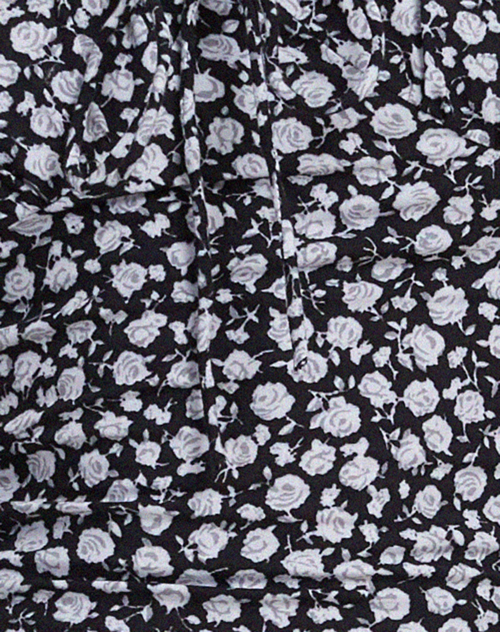 Mazu Crop Top in Ditsy Rose Black - Image 8