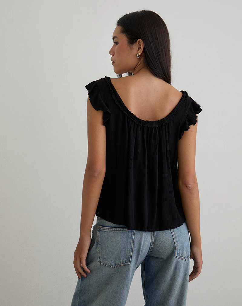 Merisso Scoop Neck Keyhole Top in Black - Image 4