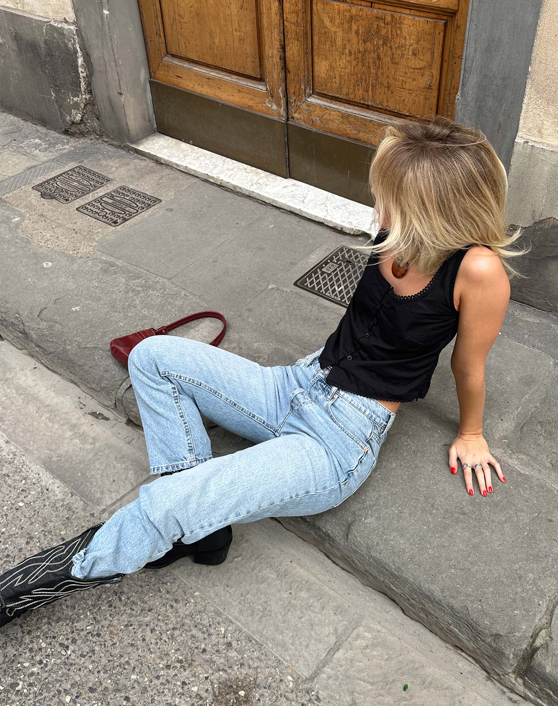Mid Rise Straight Leg Cropped Jeans in Bleach Denim - Image 2