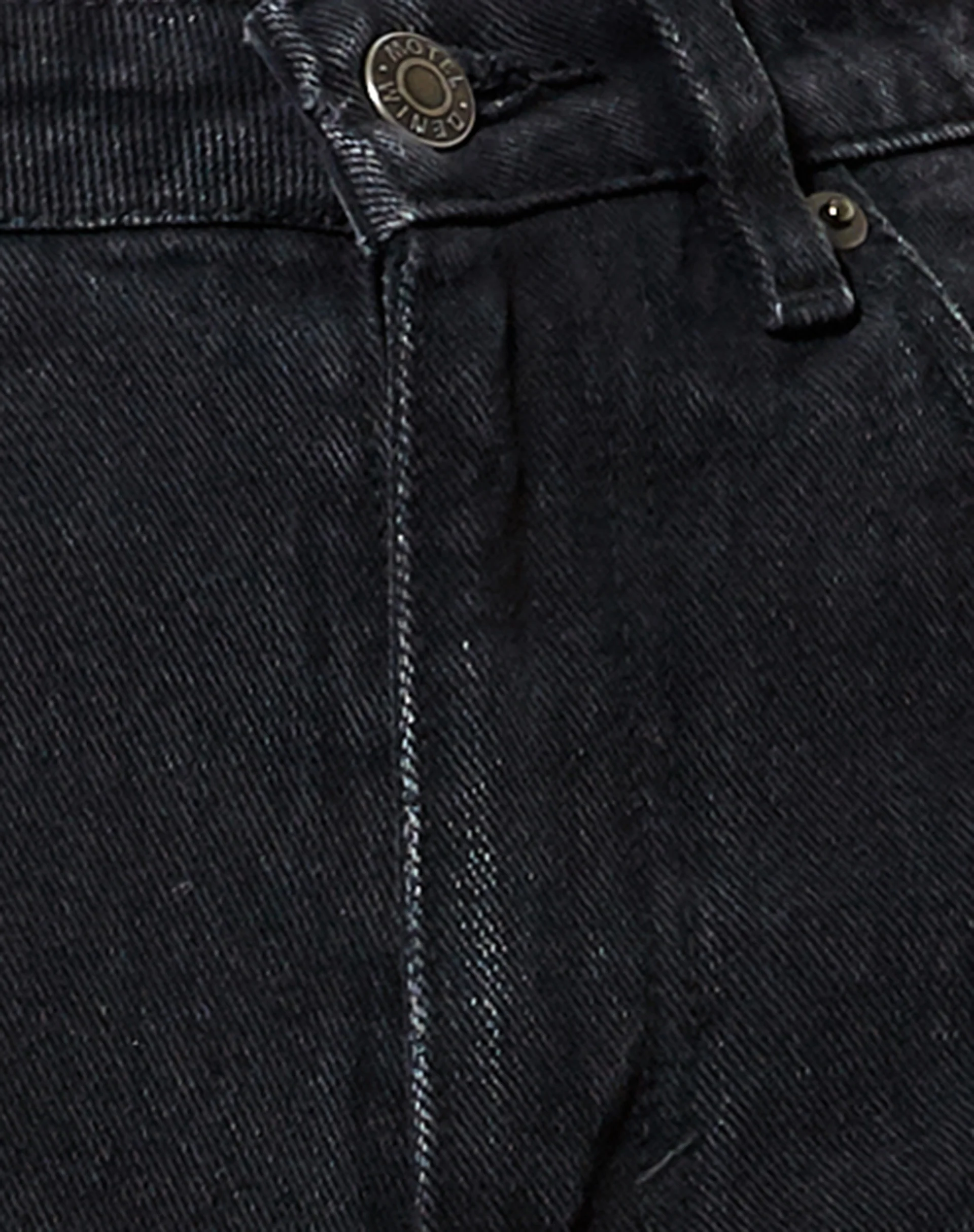 Mom Jeans in Black Wash - Image 5