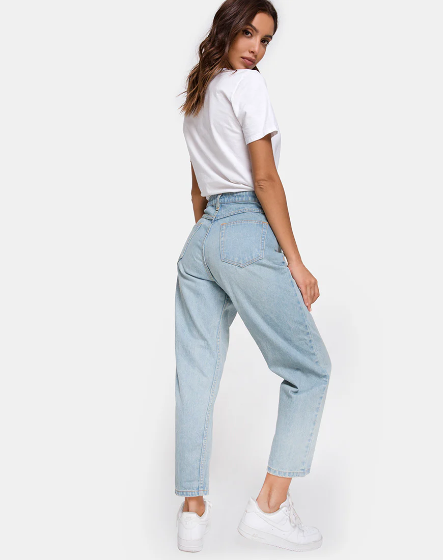 Mom Jeans in Blue Wash - Image 2