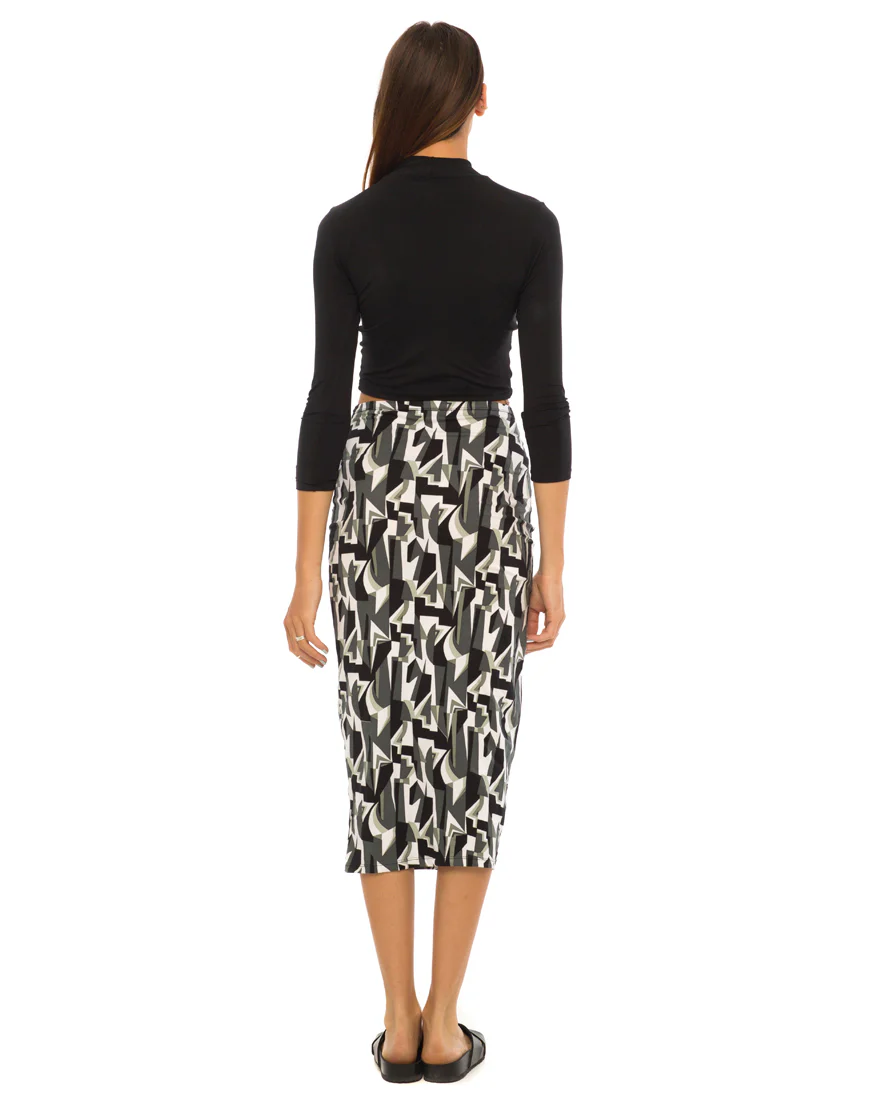 Motel Bobby Midi Skirt in Geo Pop Black and White - Image 3