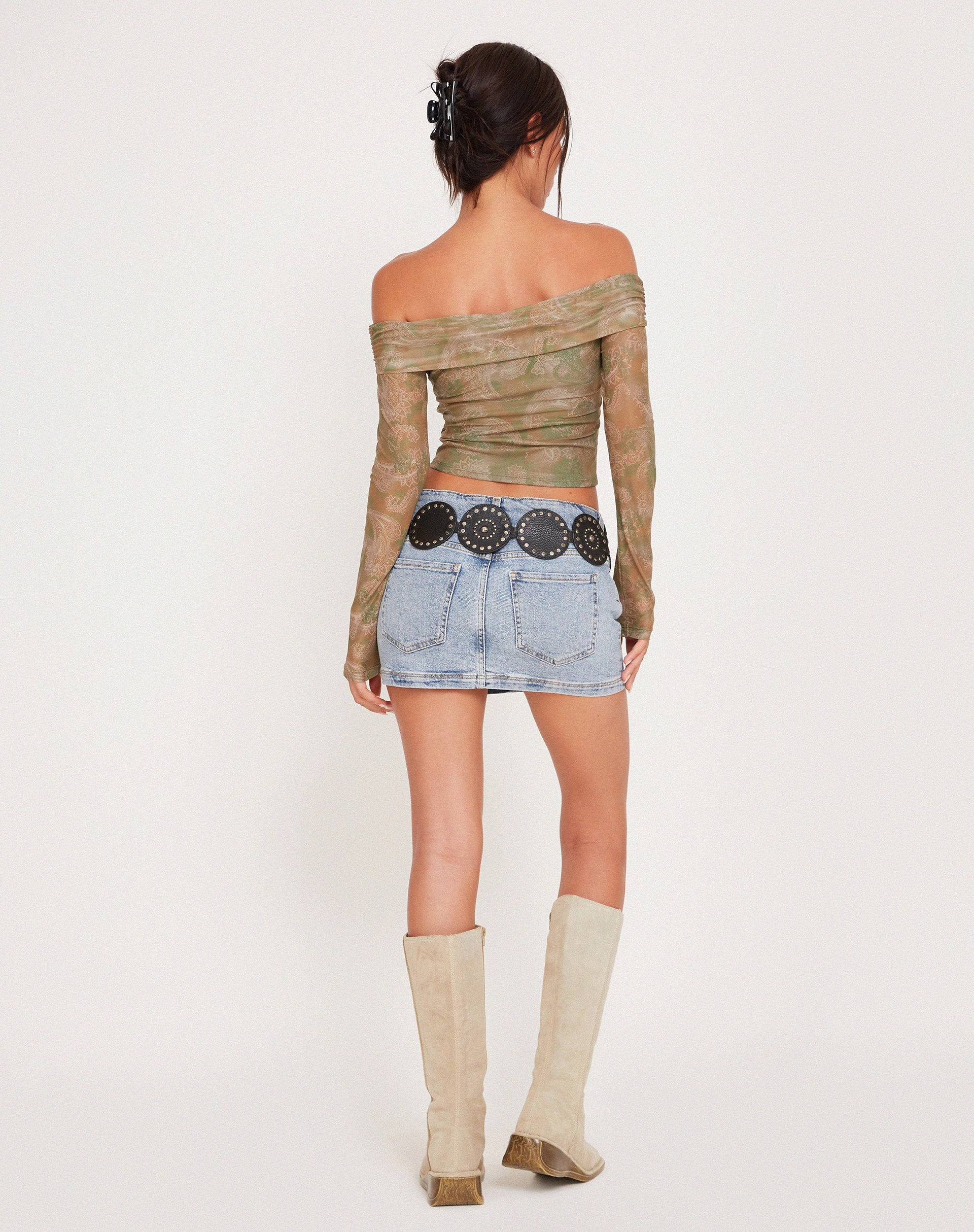 Nagini Long Sleeve Bardot Top in Tonal Paisley Green - Image 3