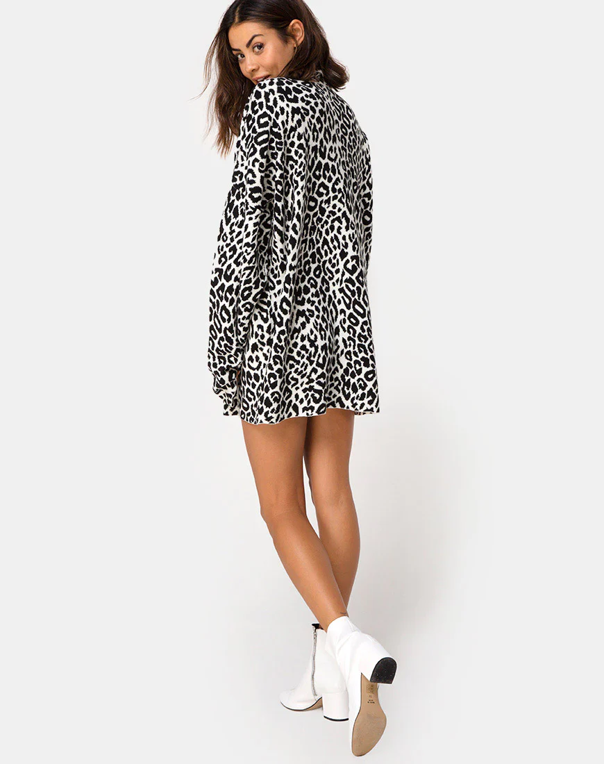 Neivie High Neck Jumper in Animal Knit - Image 5