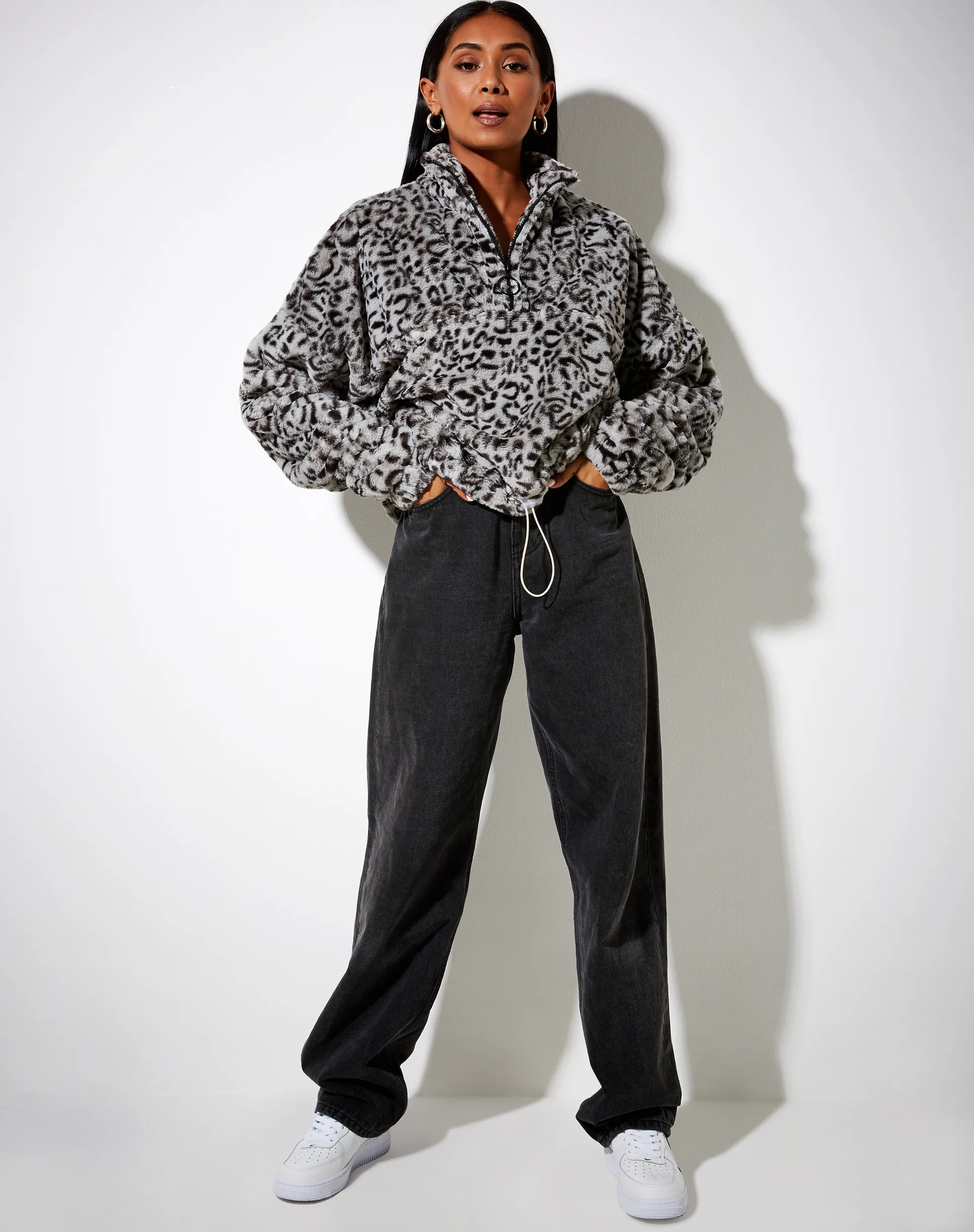 Nero Ring Pull Jacket in Animal Grey - Image 4