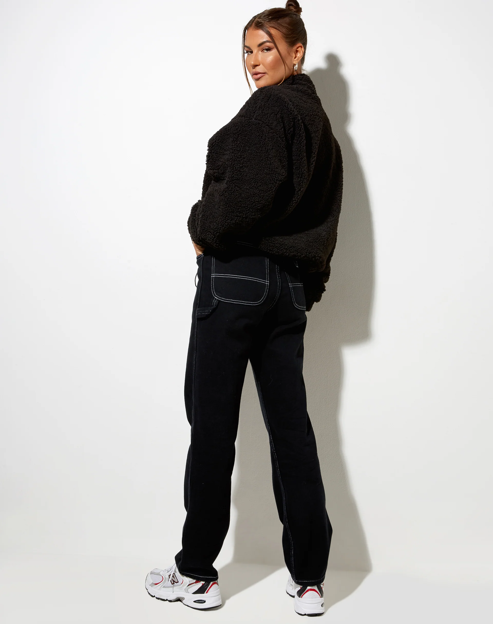 Nero Jumper in Borg Black 'Angel Energy' Label - Image 3