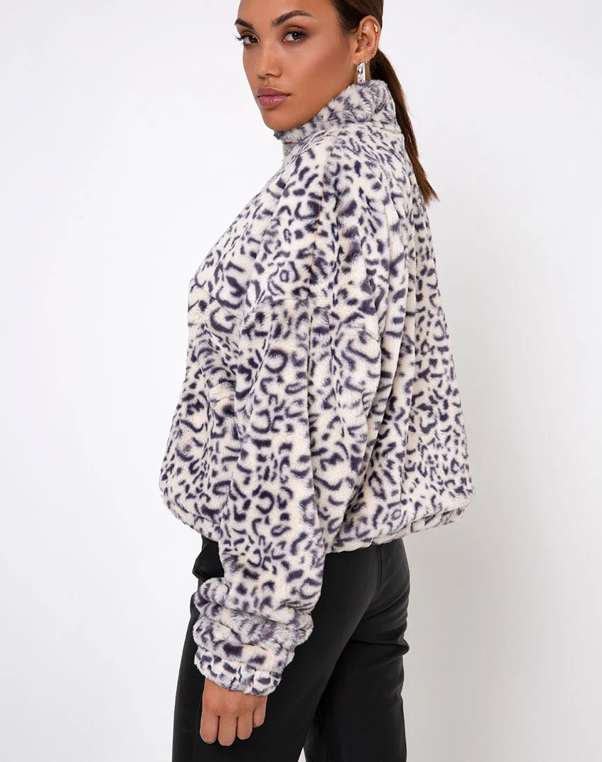 Nero Ring Pull Jacket in White Leopard - Image 4