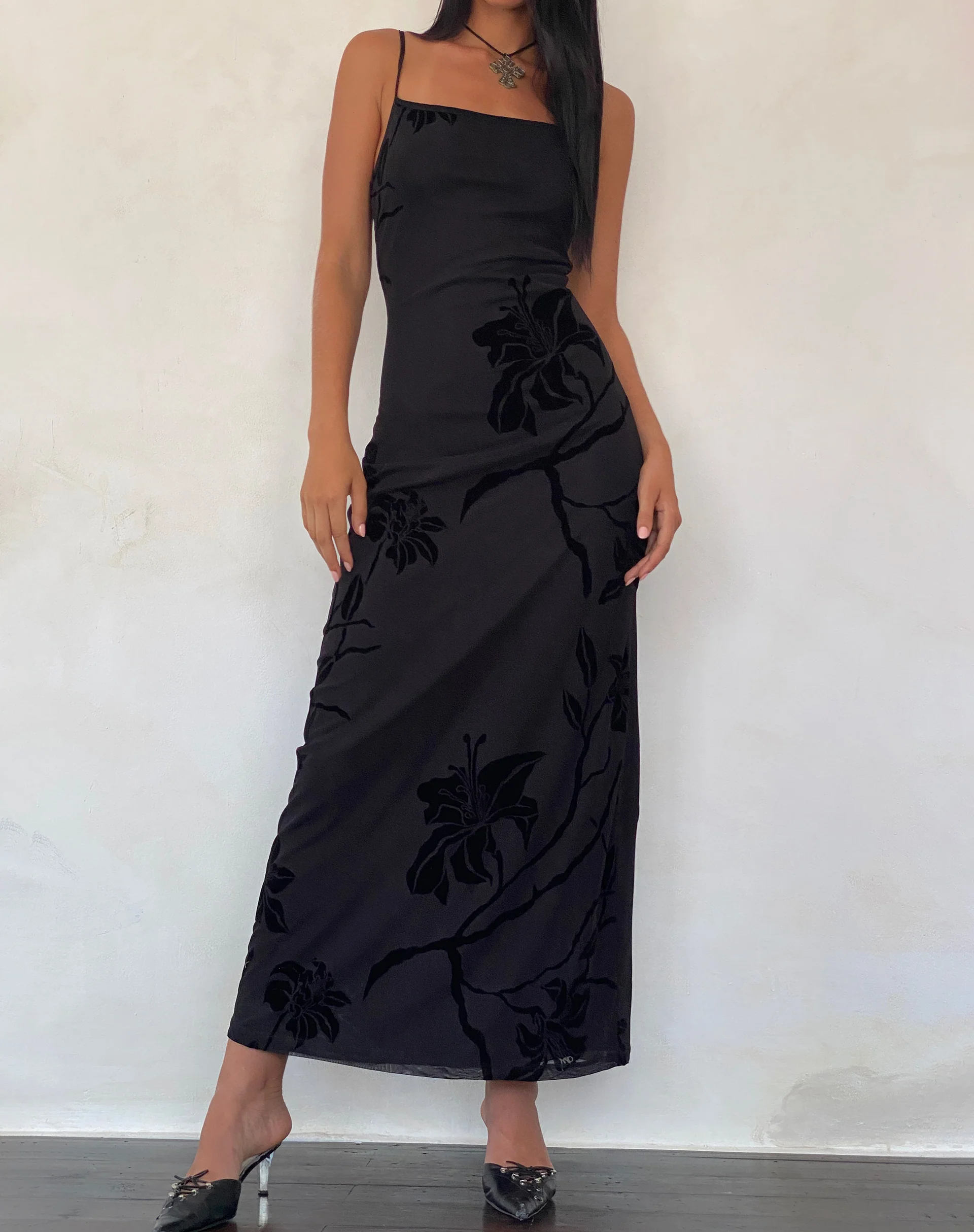 Nodu Maxi Dress in Orchids Flock Black - Image 2