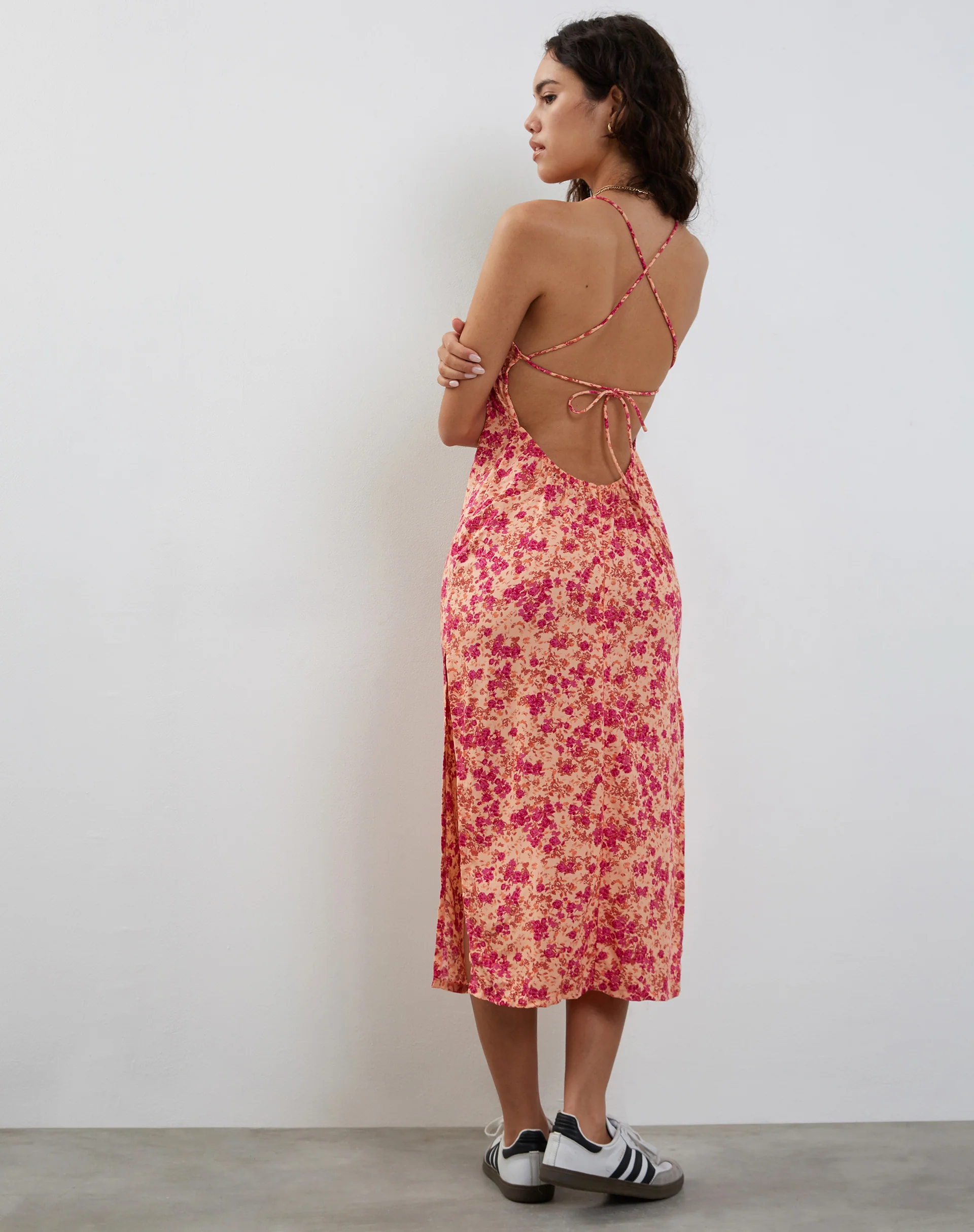 Nosita Midi Dress in Wild Dark Flower Cantaloupe - Image 5