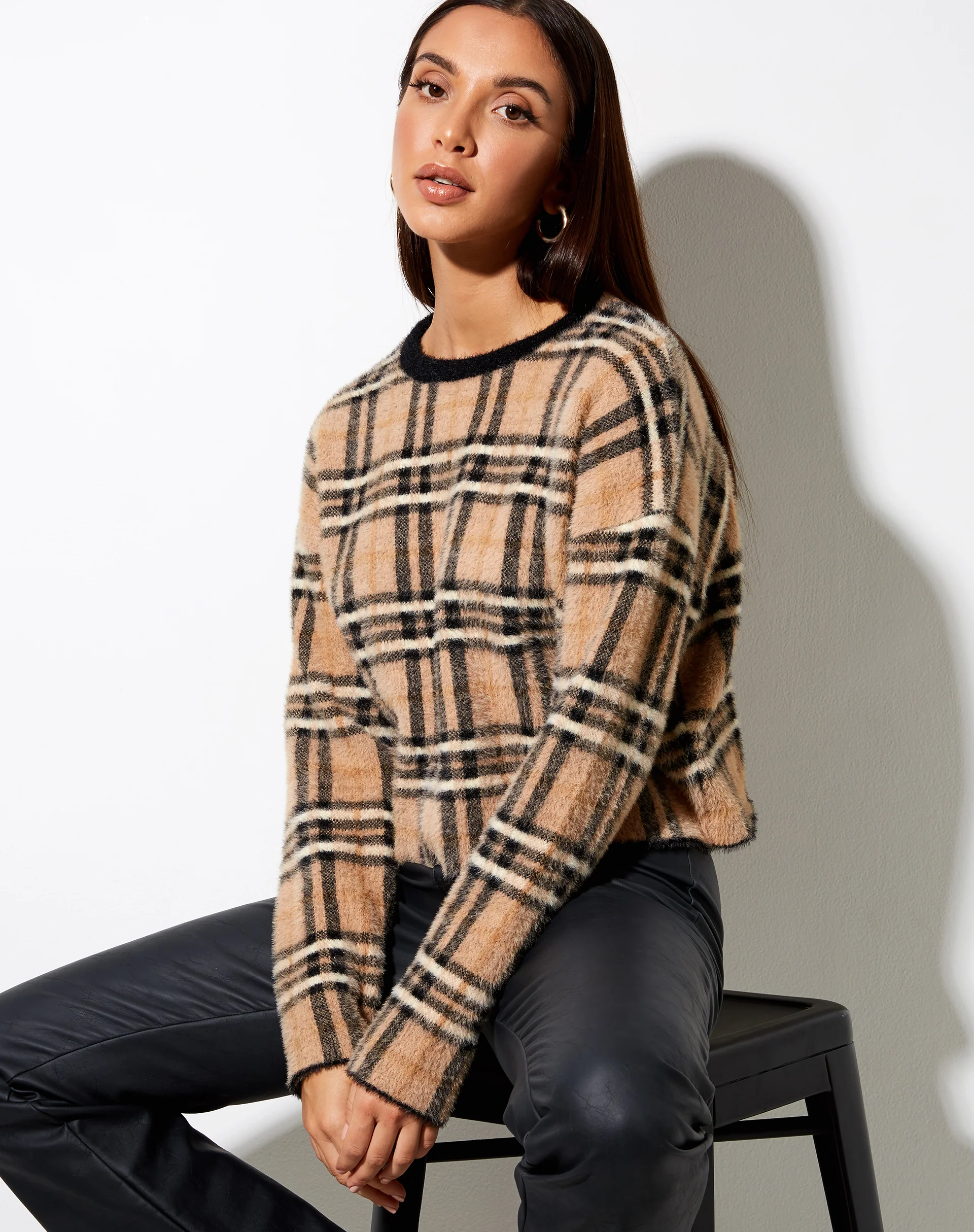 Oki Jumper in Knit Cream Black and White Check - Image 4