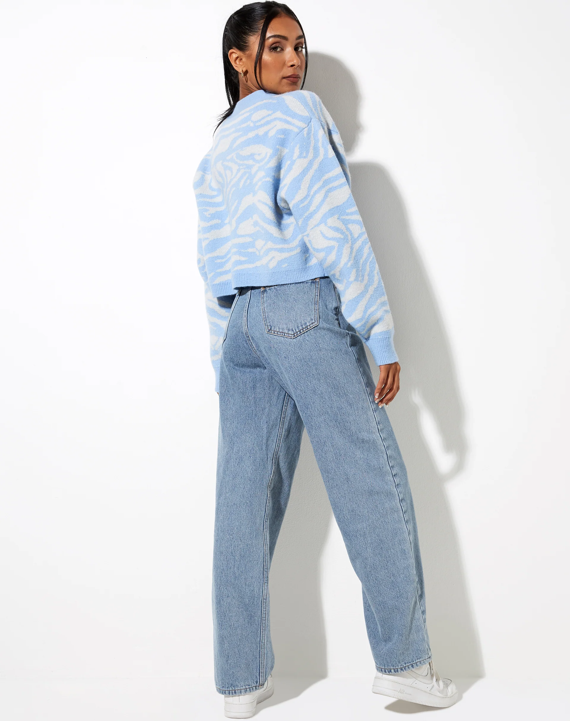 Olina Cropped Cardi in Zebra Blue Grey - Image 2