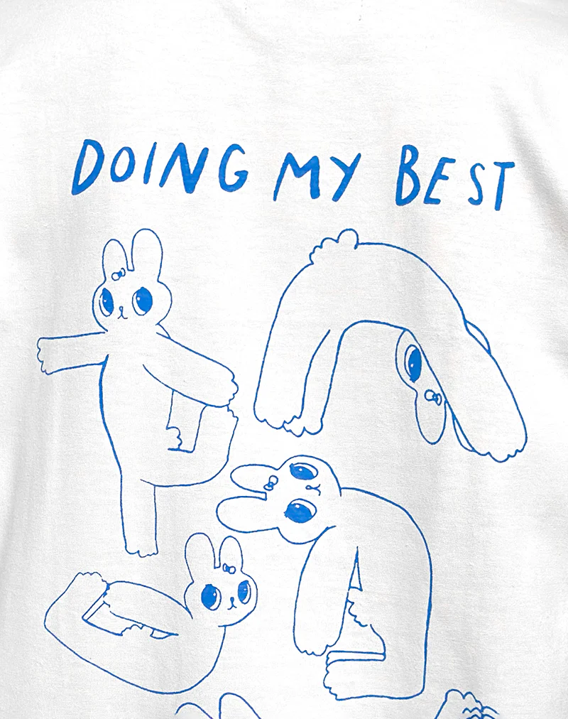 Oversize Basic Tee in White with Doing My Best Graphic - Image 6