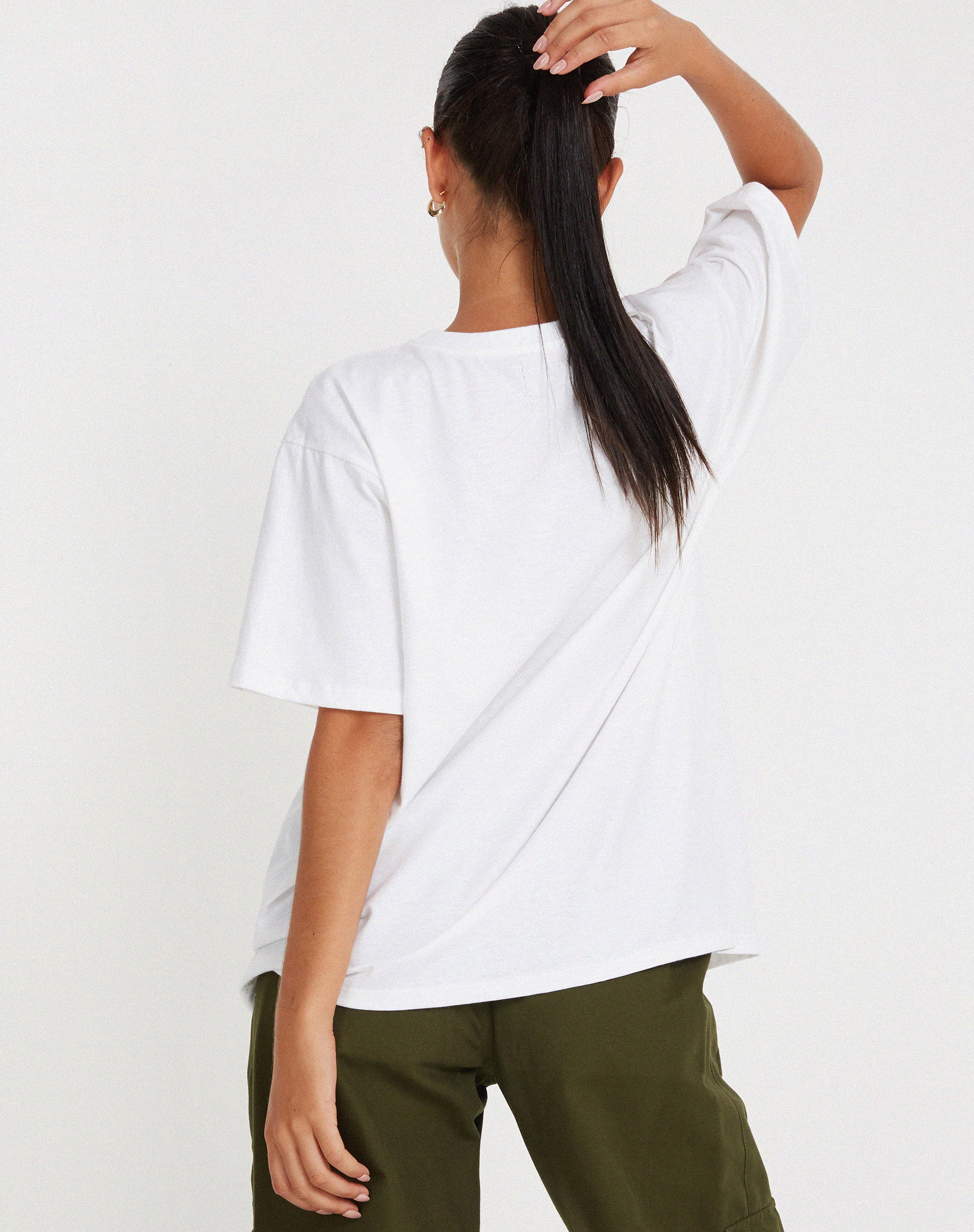 Oversize Basic Tee in White Motel Angel - Image 2