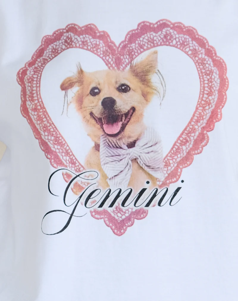 Oversize Basic Tee in White with Gemini Motel Pet Print - Image 5