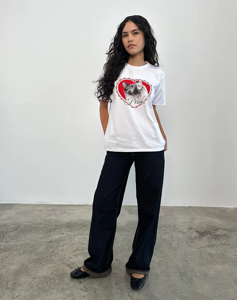 Oversized Basic Tee in White with Pisces Motel Pet - Image 5