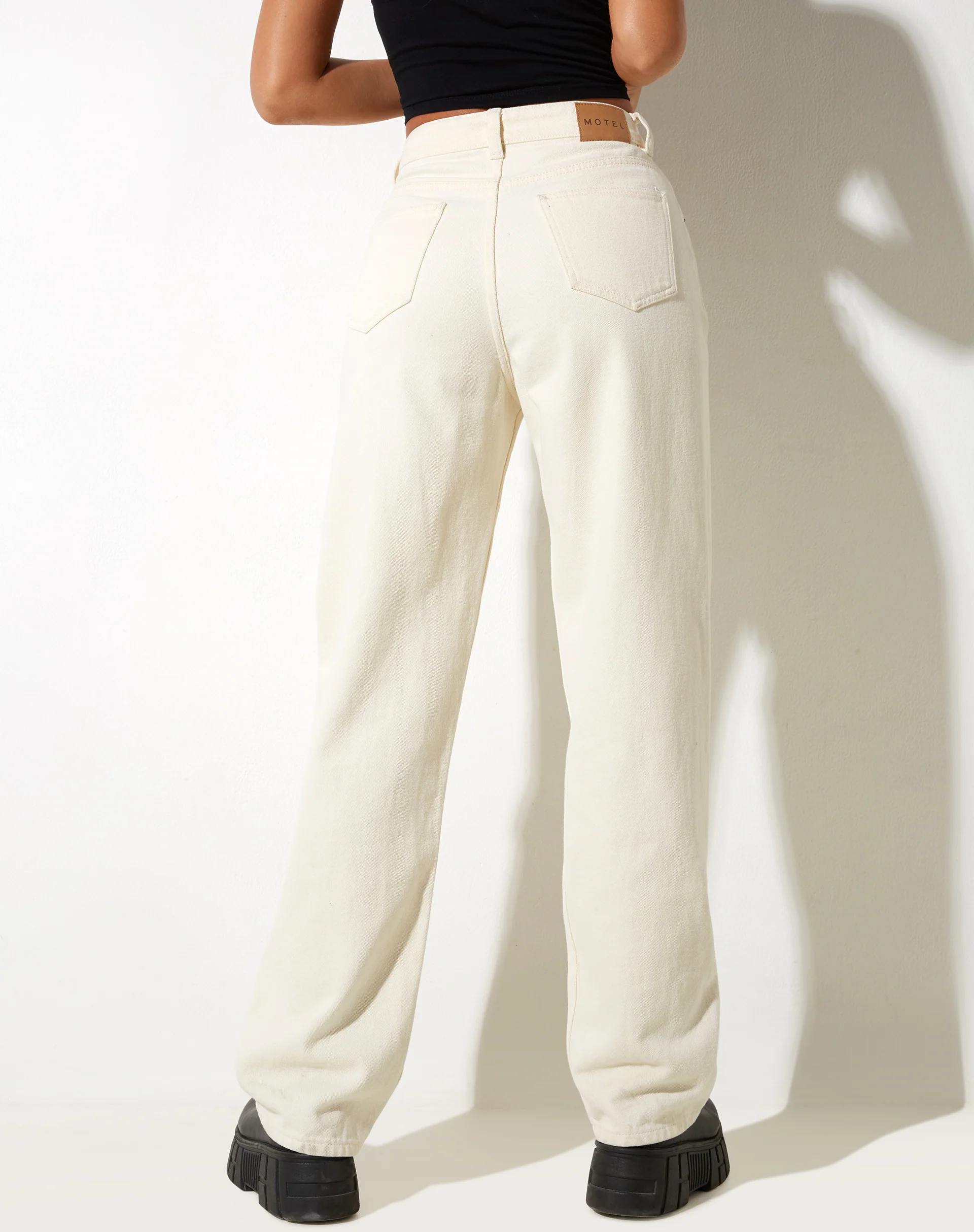 Parallel Jeans in Buttermilk - Image 2
