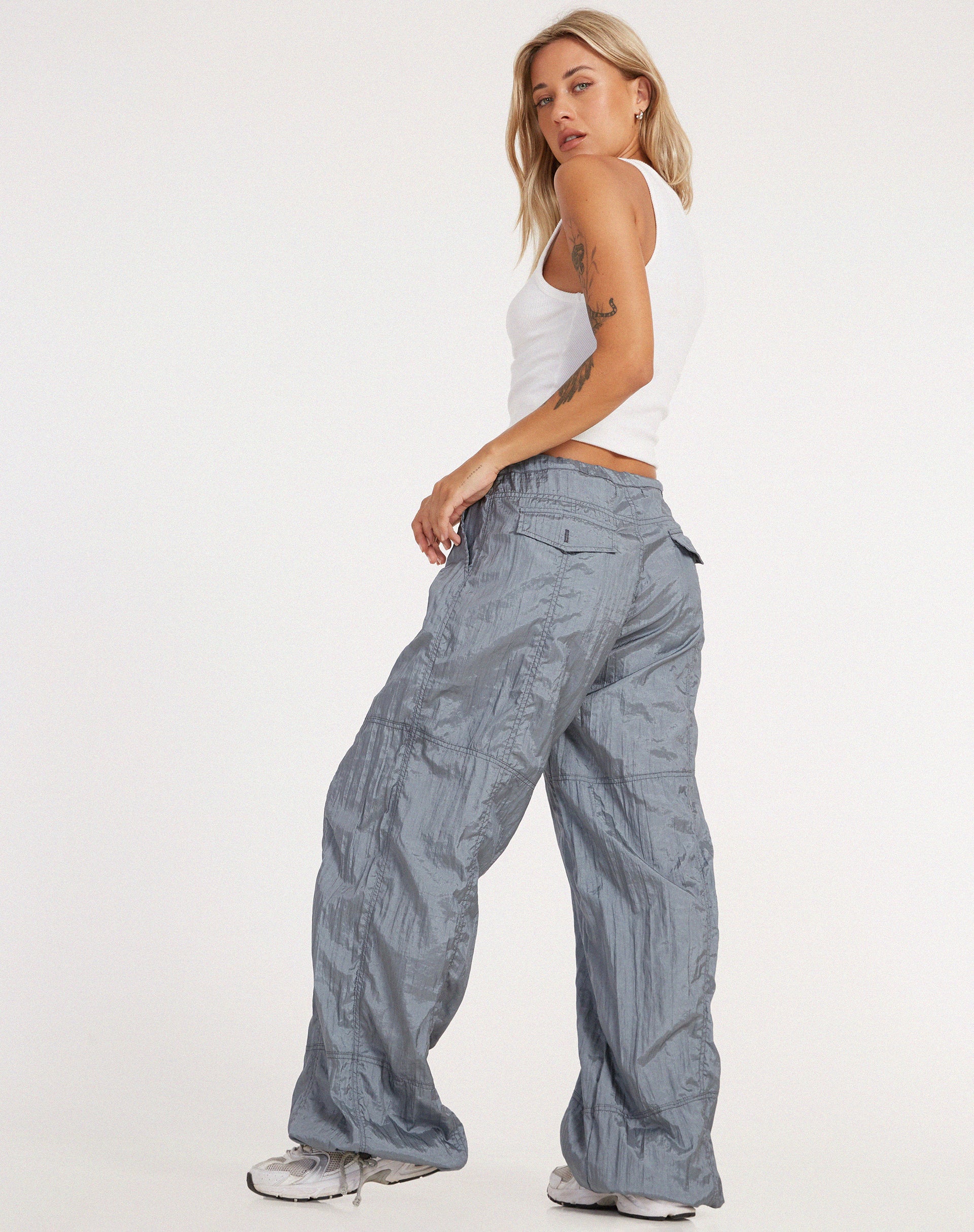 Phil Trouser in Parachute Silver - Image 4